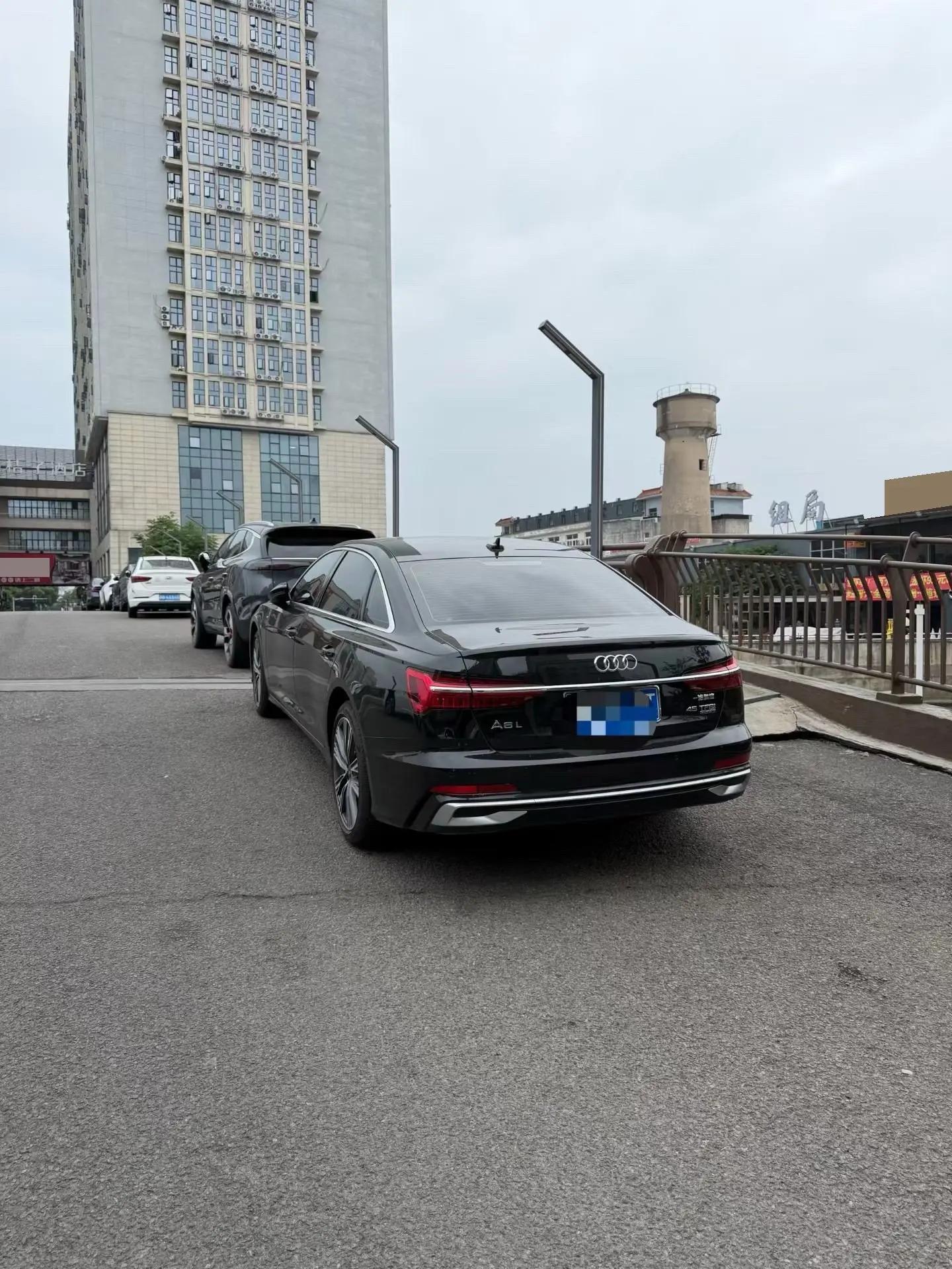 Audi 2025 A6L 2.0TFSI 45TFSI Quattro Prestige Dynamic Edition Automatic 4