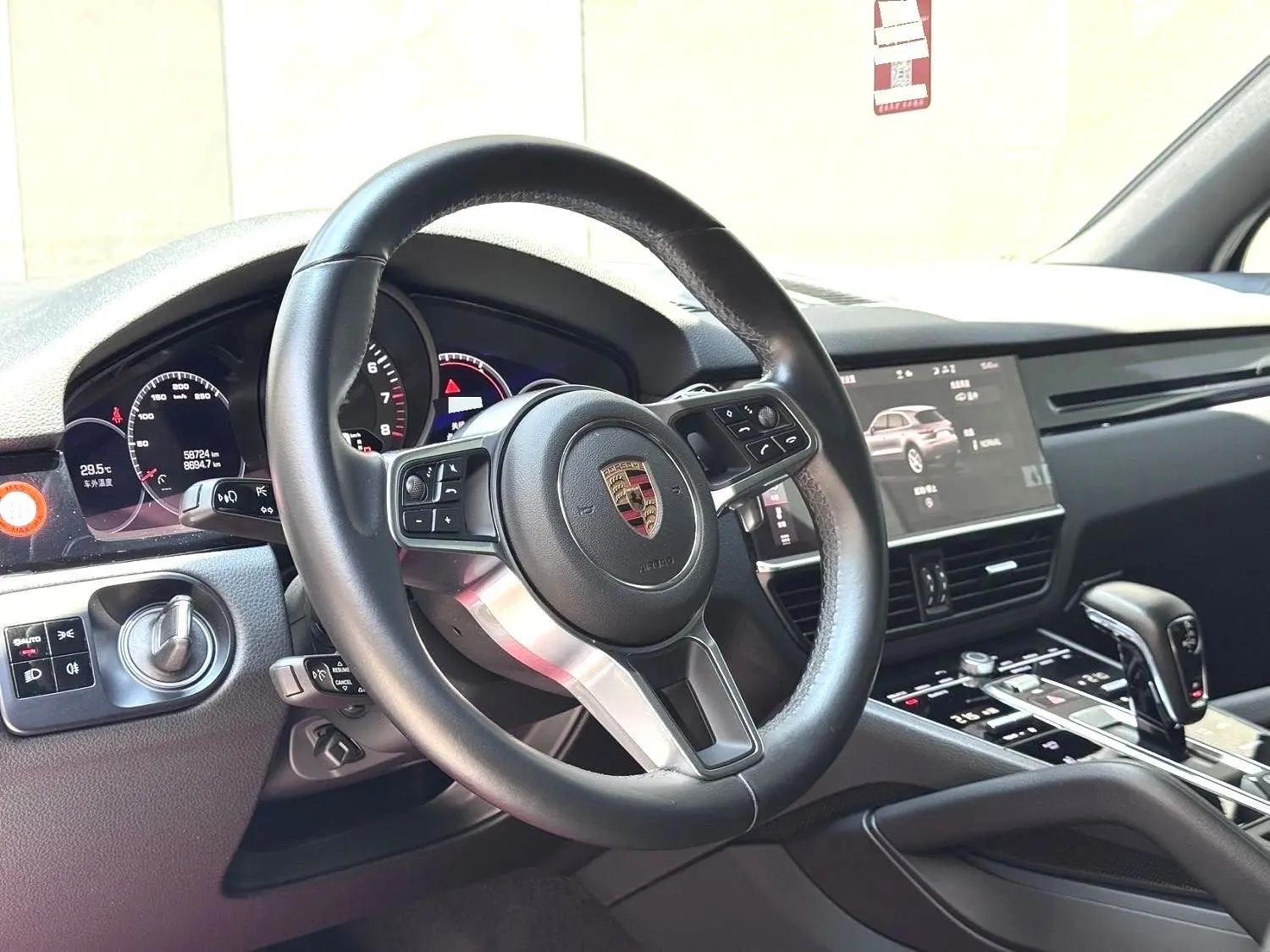 Cayenne 2019 Cayenne 3.0T 6