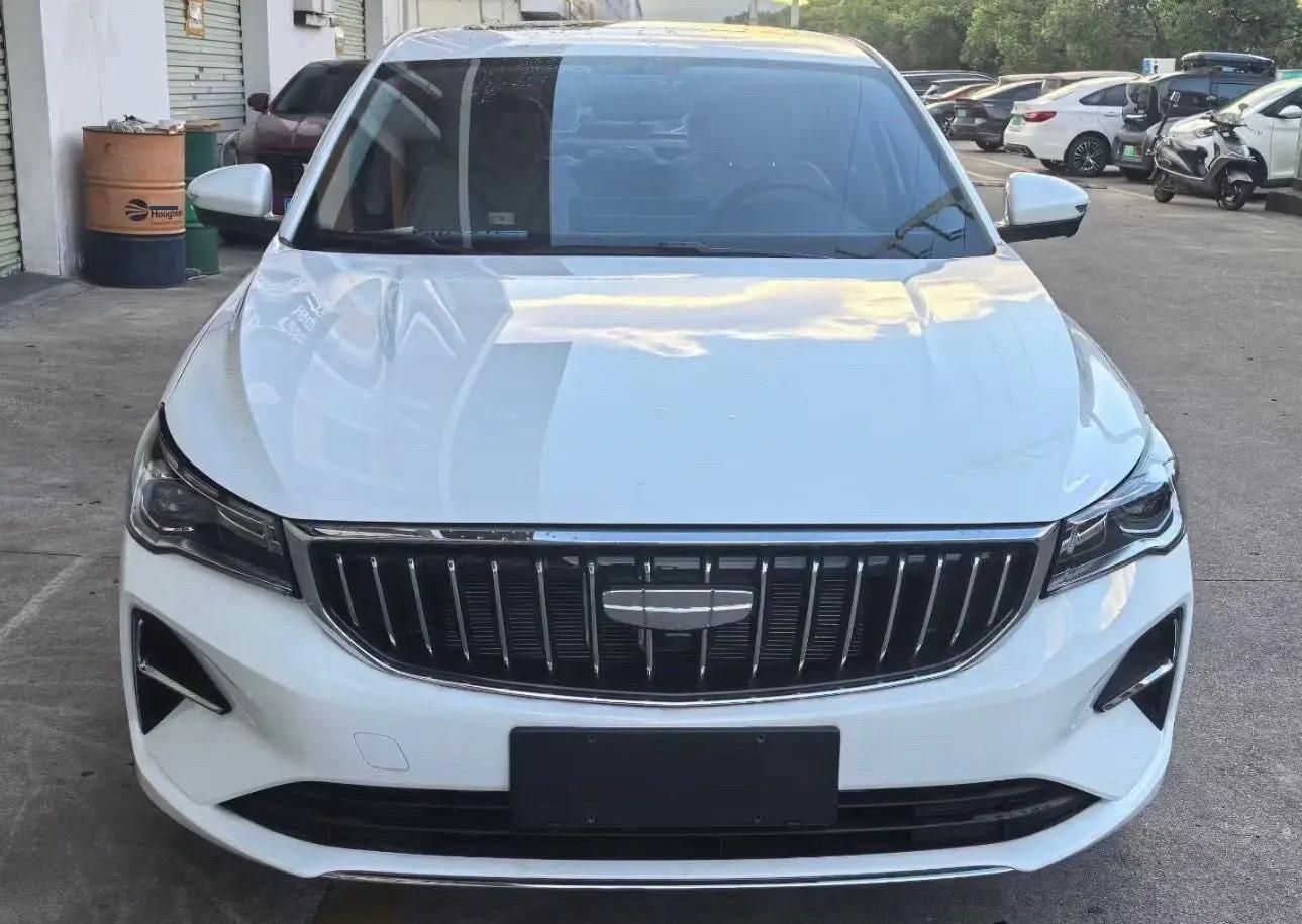 Emgrand 2025 4th Generation 1.5L CVT Prestige Model 2