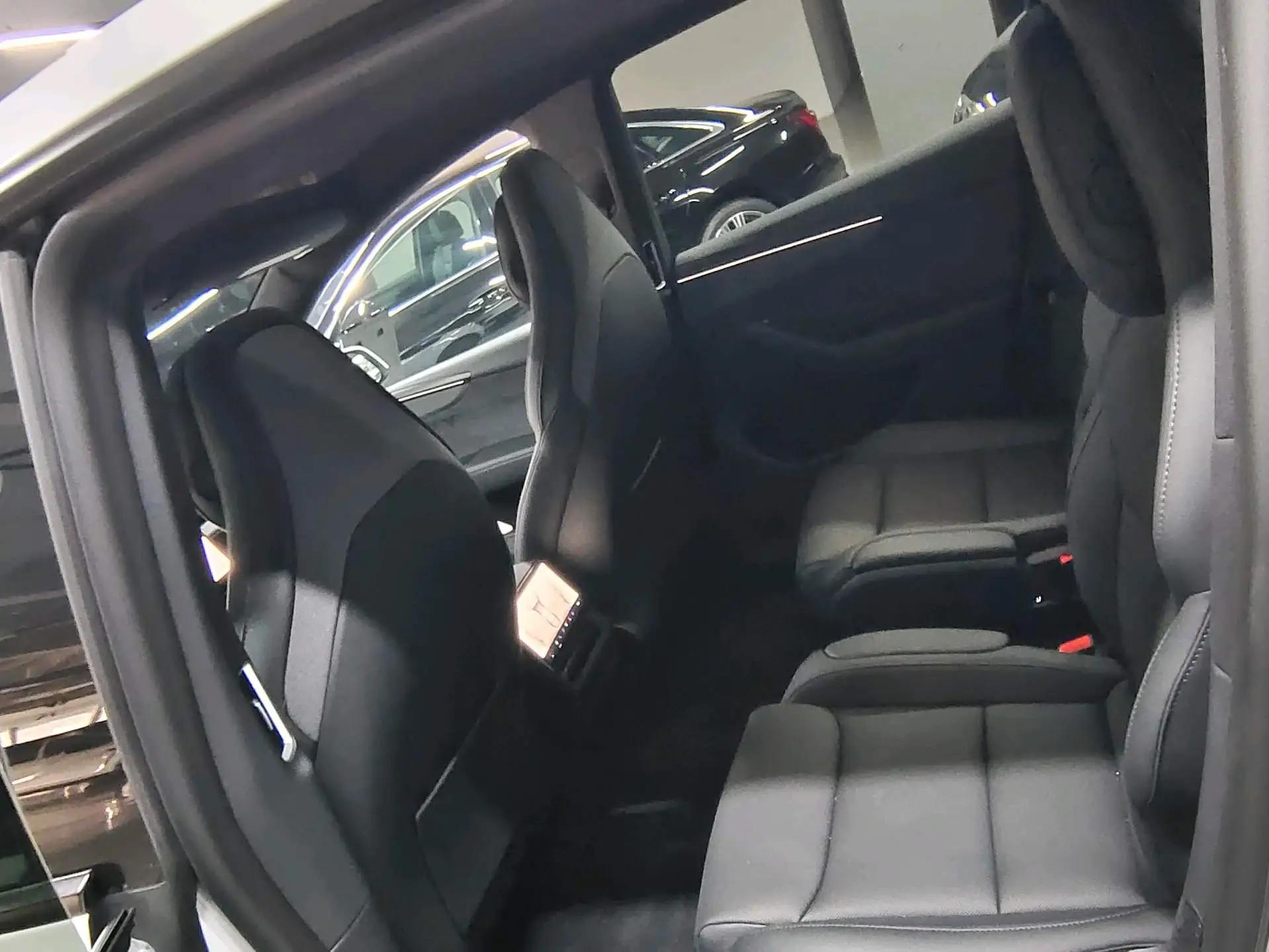 Tesla 2025 Model Y Long Range All-Wheel Drive Automatic 5