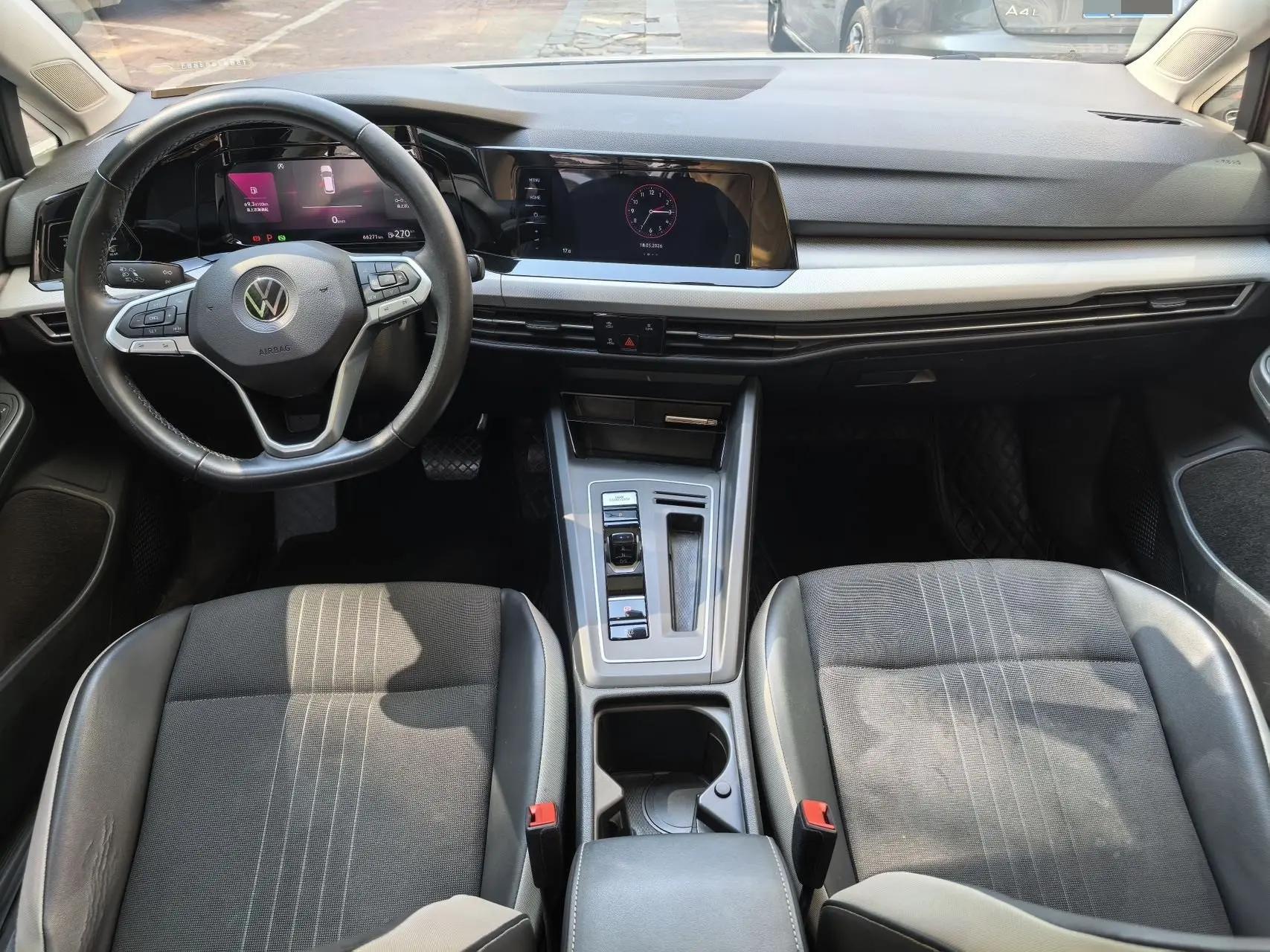 Golf 2021 280TSI DSG Pro 8