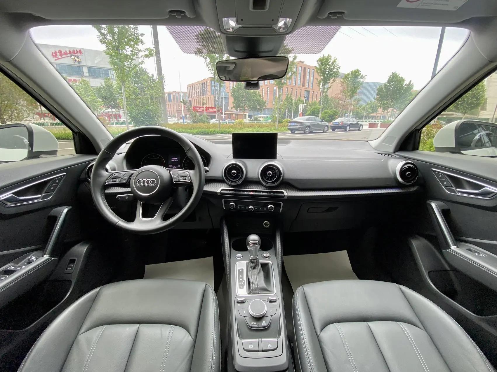 Audi Q2L 2022 35 TFSI Fashion Elegant 6