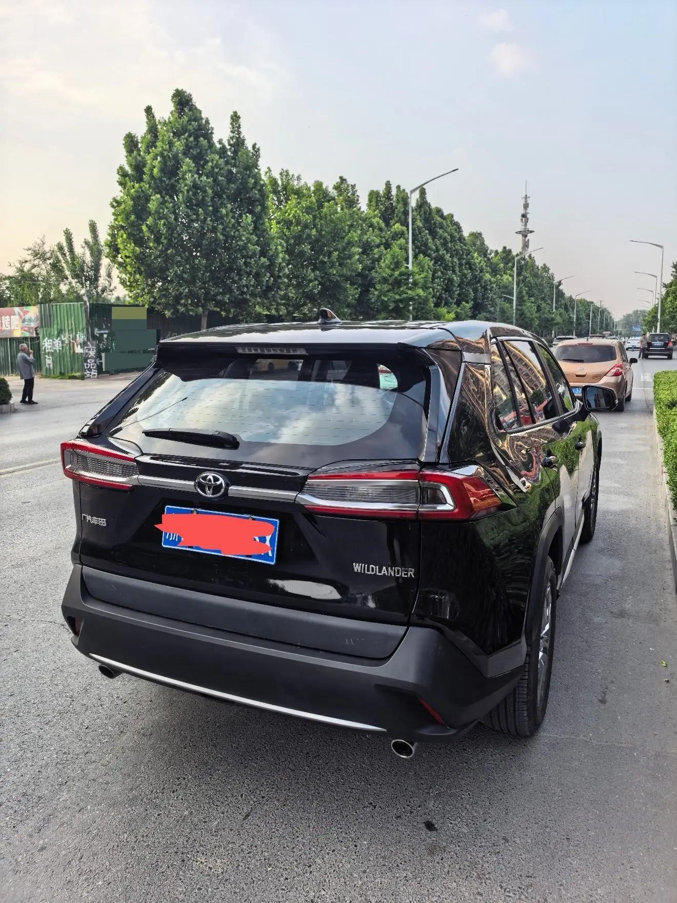 Toyota 2023 Wildlander 2.0 CVT Front-Wheel Drive Urban Edition Automatic 3