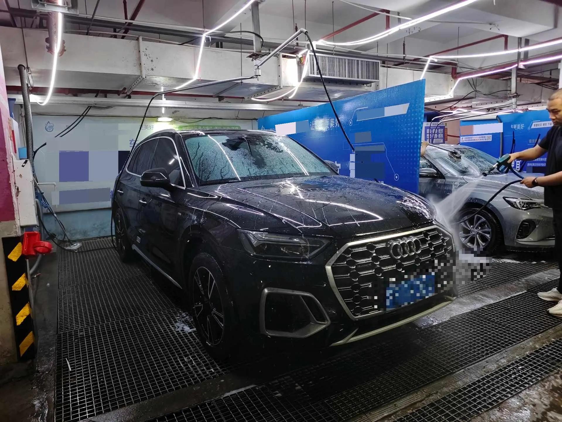 Audi 2024 Q5L 2.0TFSI 40TFSI Fashion Dynamic Automatic 2