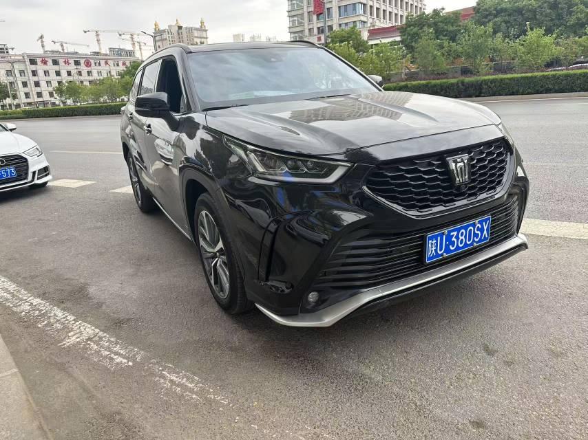 Toyota 2024 Crown Landfang HEV 2.5 CVT 4WD Prestige Automatic 2