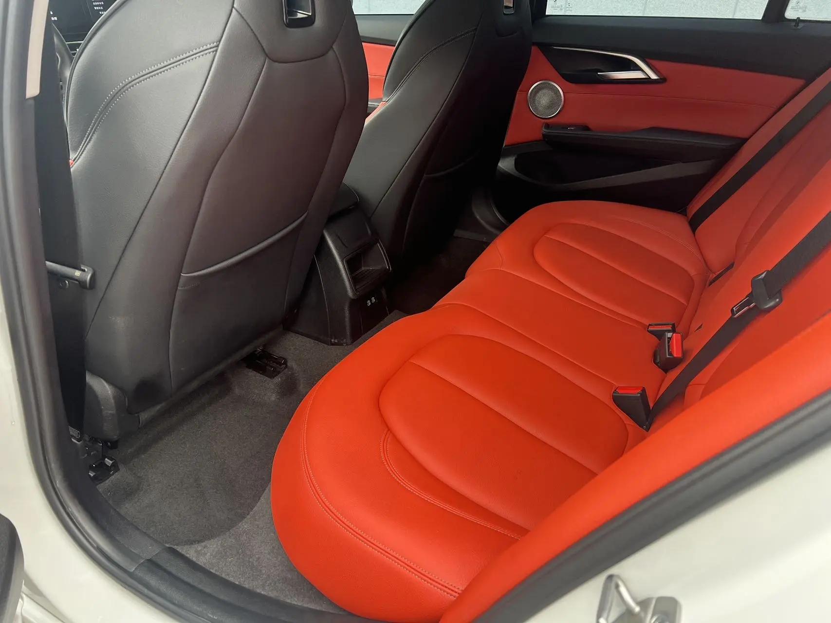 BMW 1 Series 2022 125i M Sports Obsidian Night Edition 7
