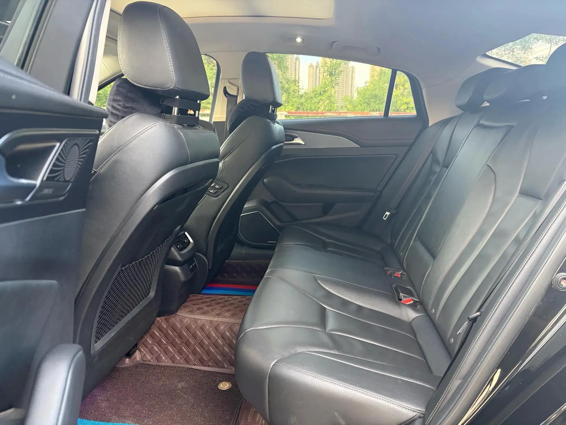 HongQi H5 Classic 2022 1.8T Auto Zhilian Flag Edition 5