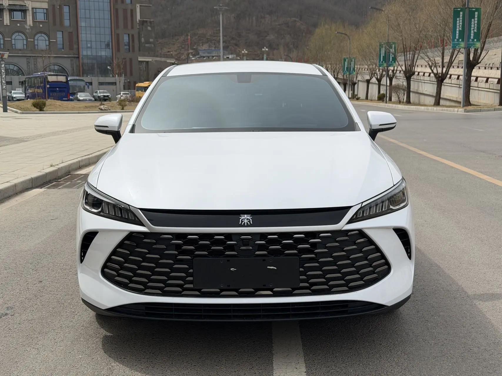 BYD 2025 Qin PLUS DM-i 1.5 CVT Intelligent Drive 55km Flagship Automatic 2