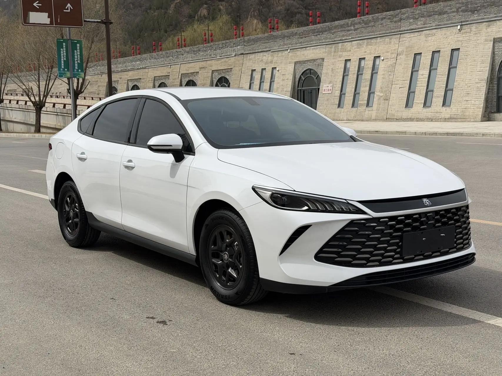 BYD 2025 Qin PLUS DM-i 1.5 CVT Intelligent Drive 55km Flagship Automatic 3