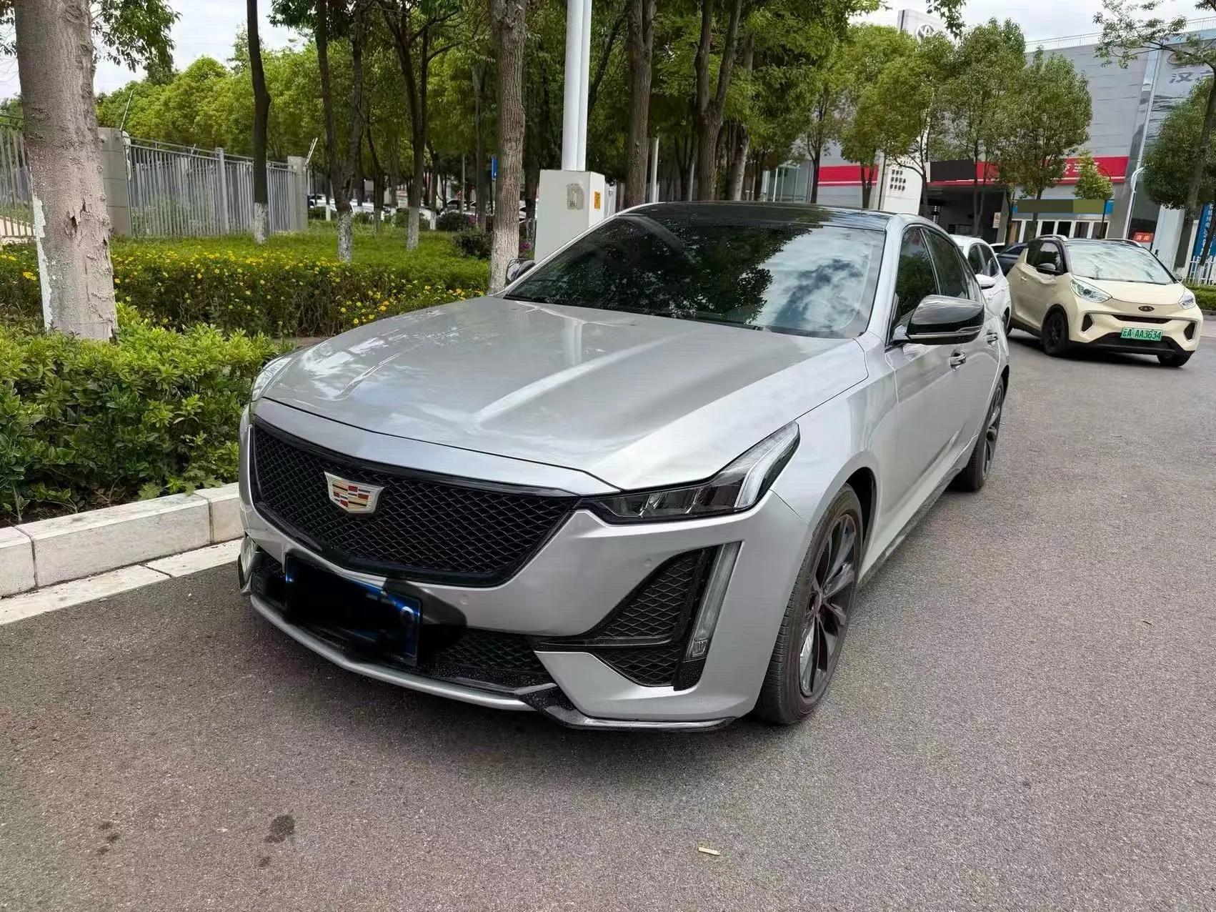 Cadillac CT5 2021 28T Leading Sports