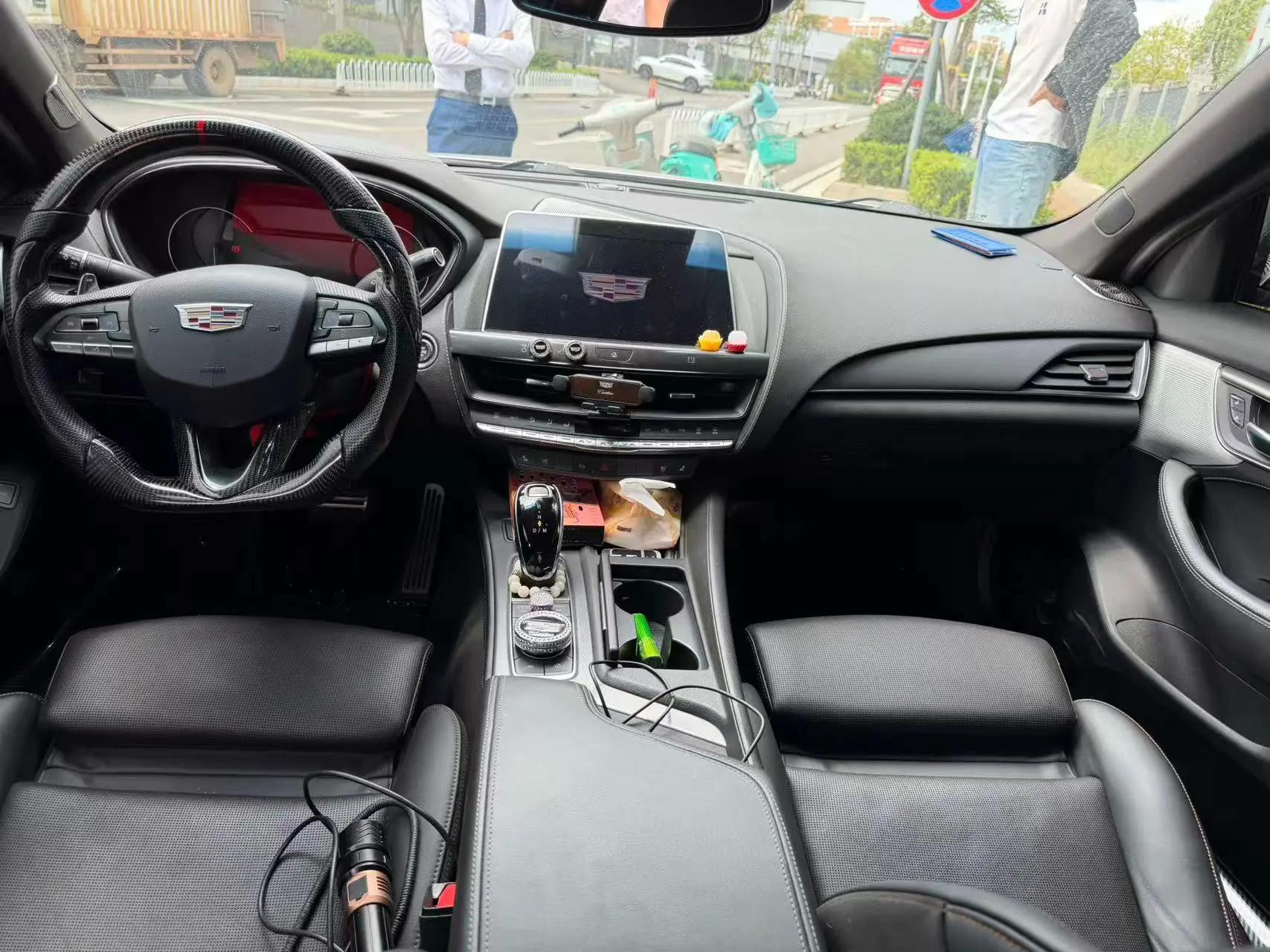 Cadillac CT5 2021 28T Leading Sports 4