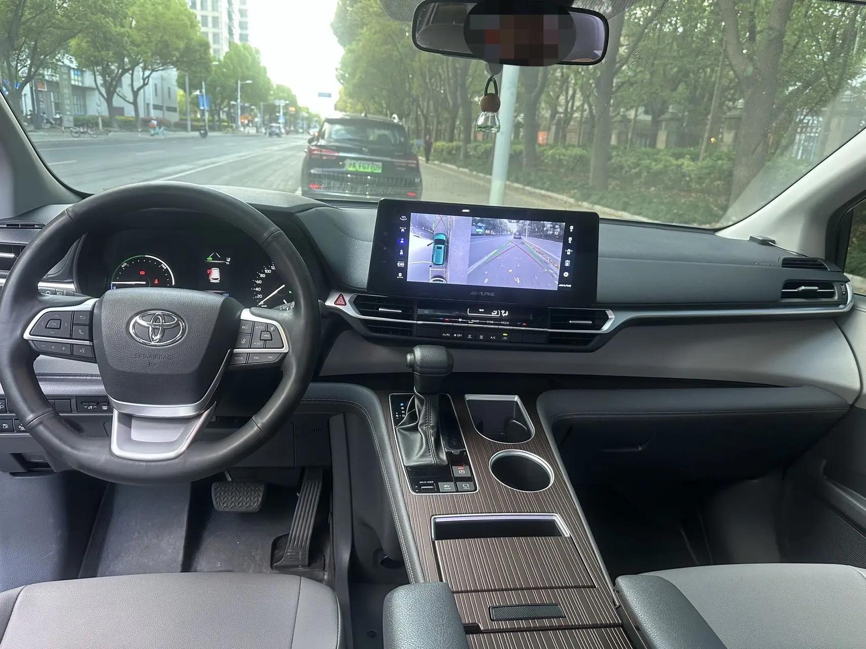 Toyota 2024 Sienna HYBRID 2.5 CVT Comfort Edition Automatic 6