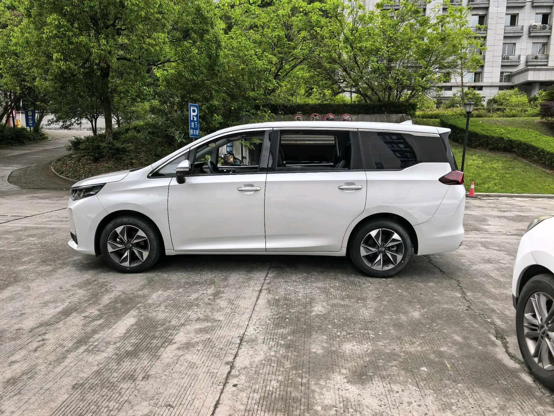 GAC Trumpchi 2023 M6 PRO 1.5T 270T Prestige Automatic 6