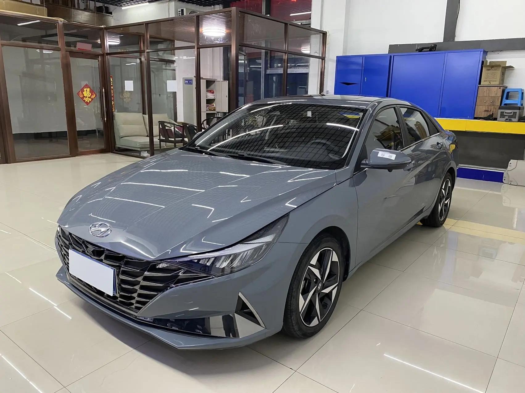 Open image lightbox: Elantra 2022 1.5L CVT LUX Premium Edition