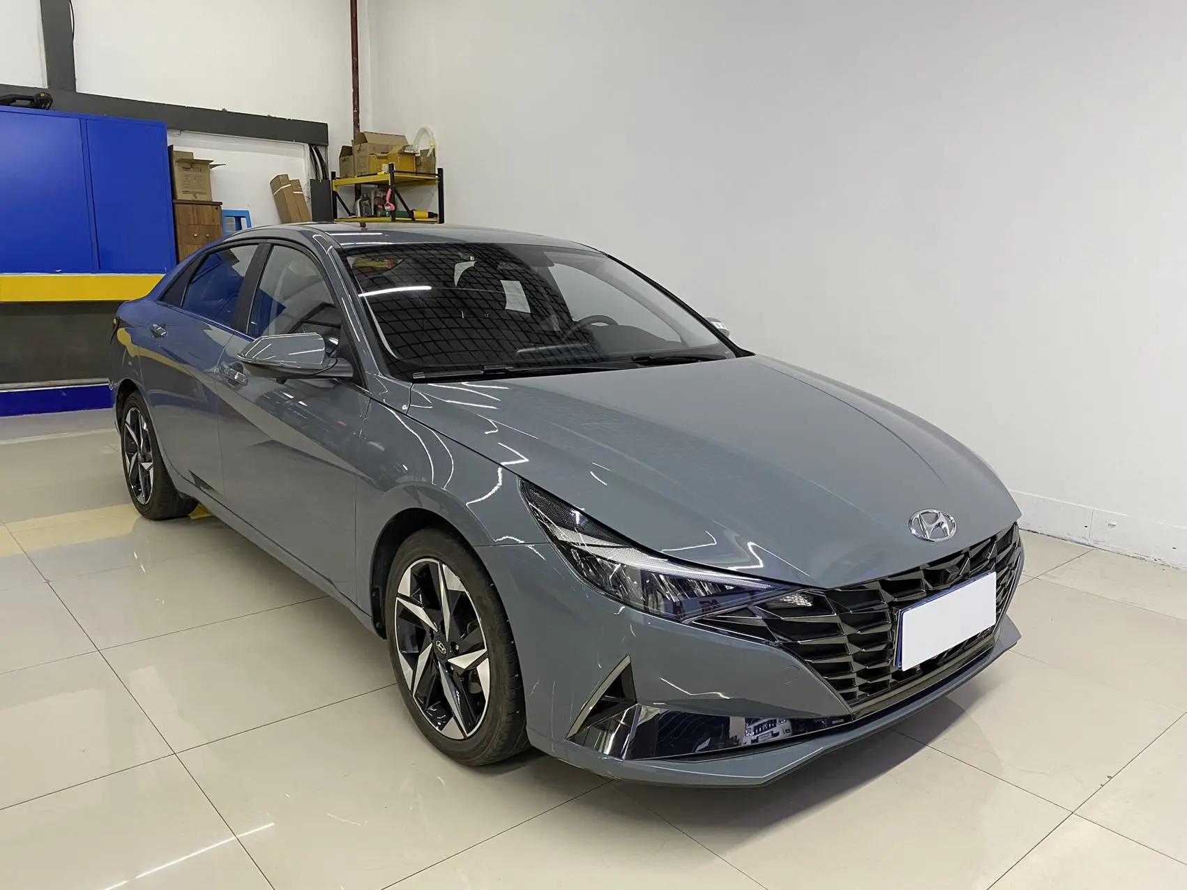 Elantra 2022 1.5L CVT LUX Premium Edition 3