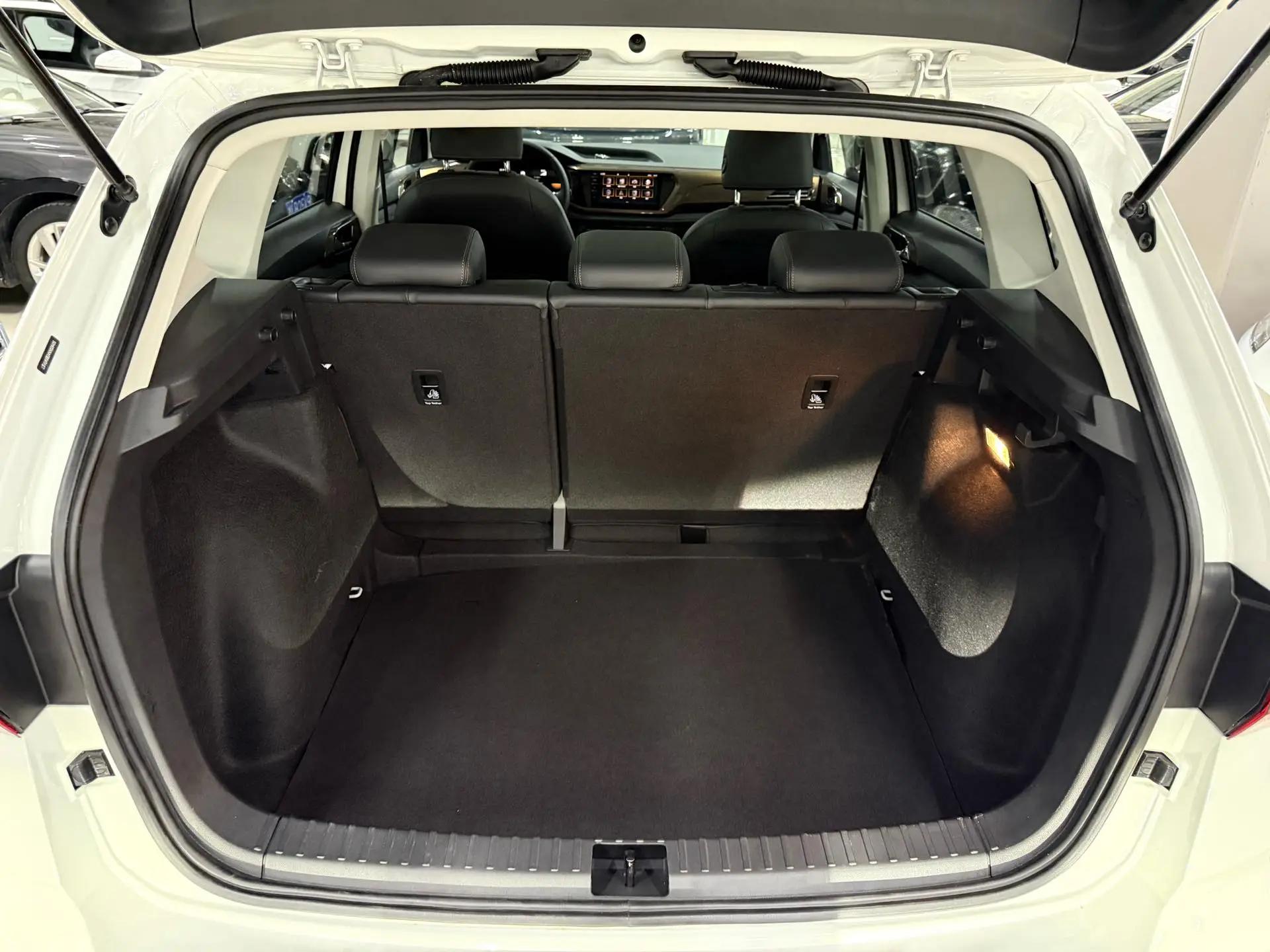 Tuyue 2022 280TSI Two-Drive Deluxe Edition 12