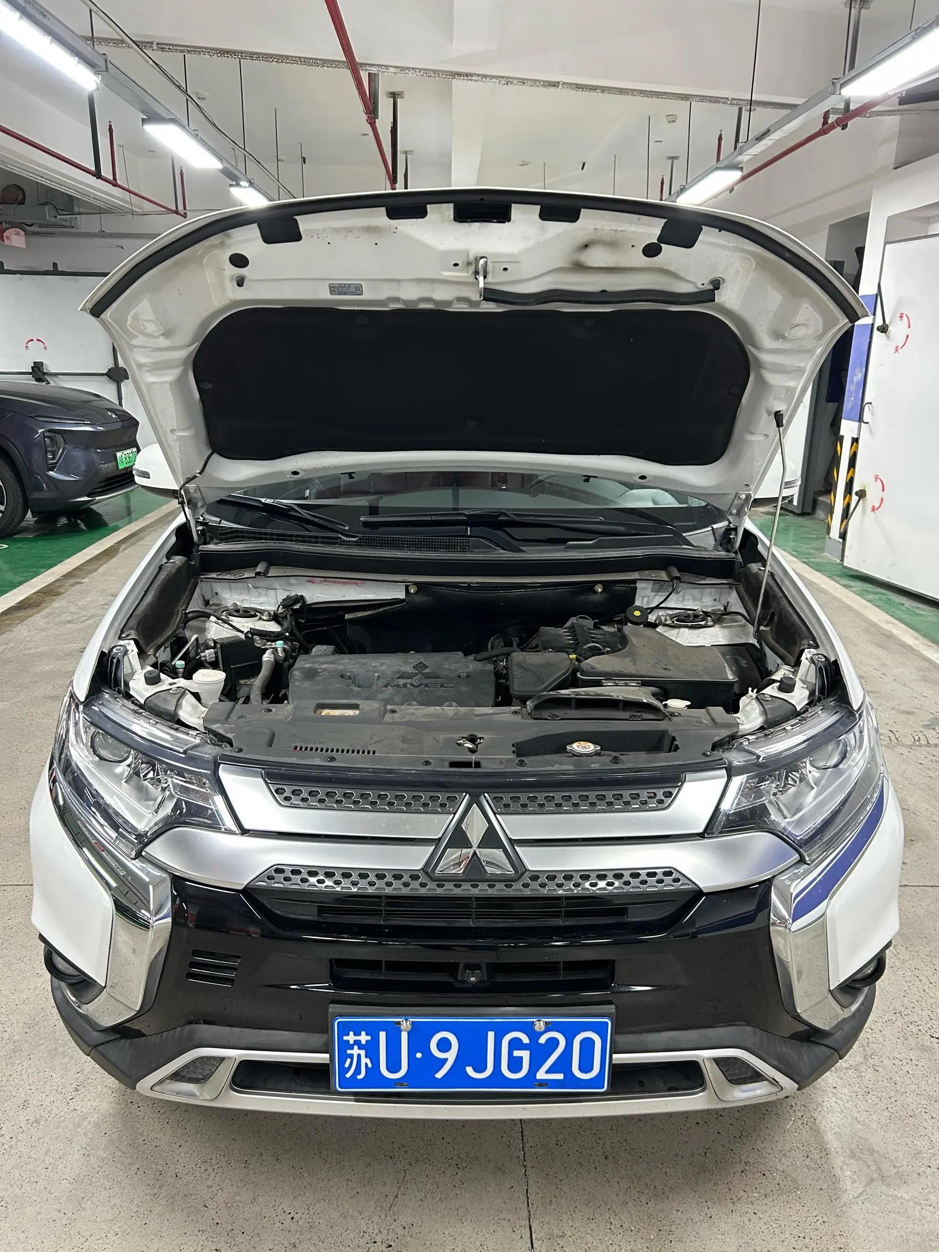 Outlander 2019 2.0L Two-Drive Enjoy Edition 5-seat National V 14
