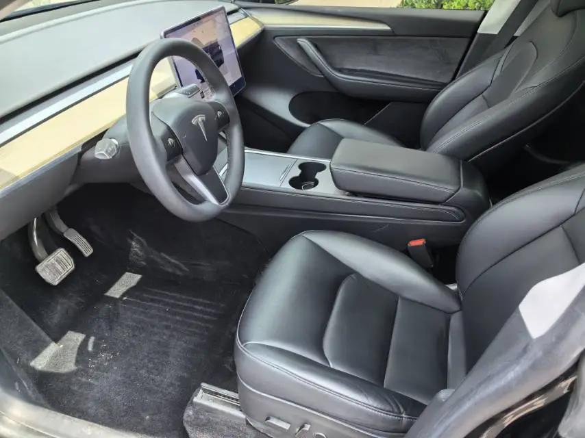Model Y 2022 rear-wheel drive version 5
