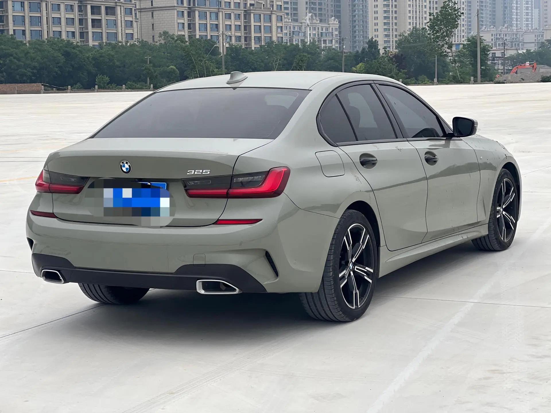 BMW 3 Series 2021 325i M Sports Night Suit 5