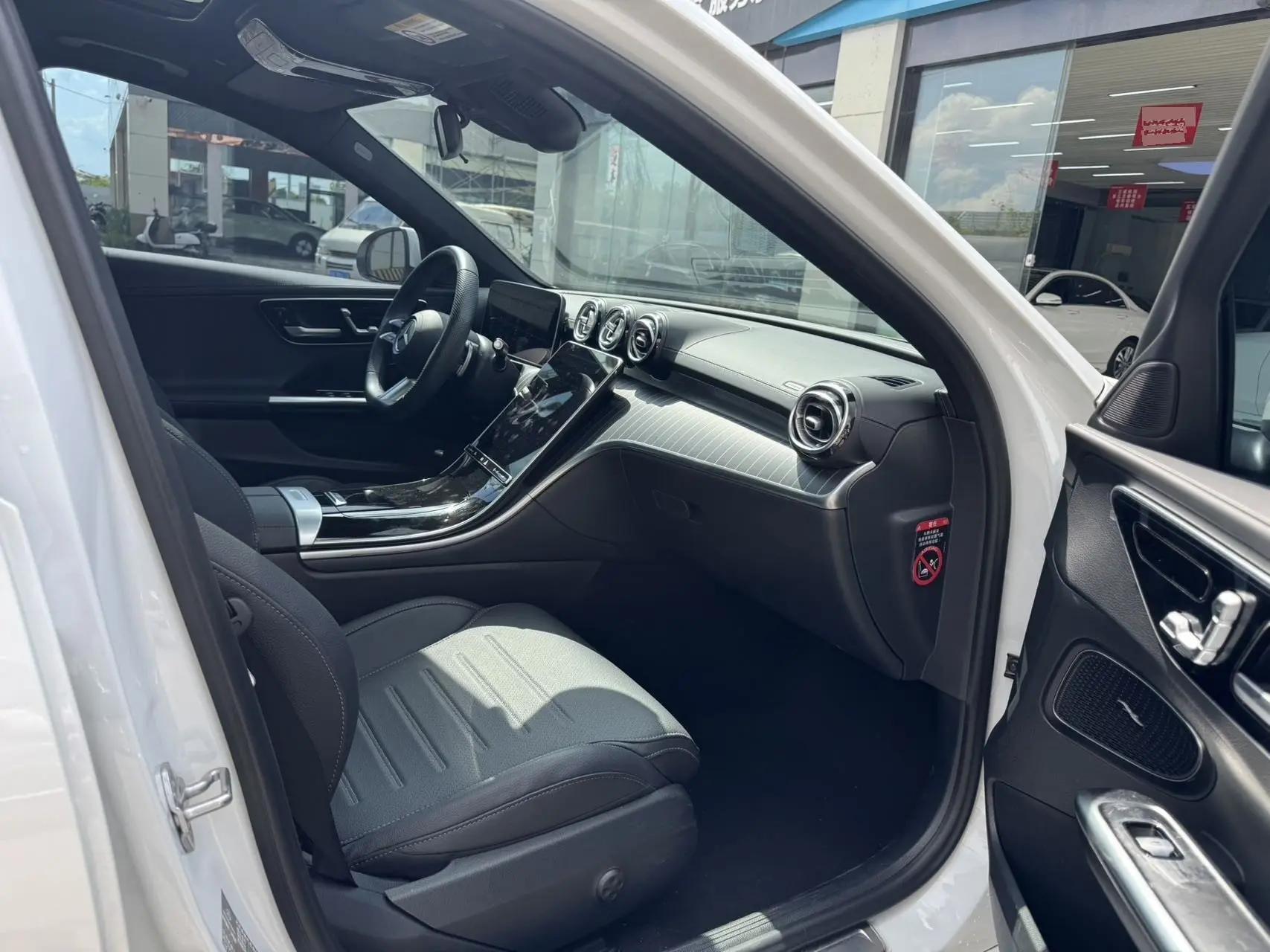 Mercedes Benz C- Class 2023 C 260 L Sport Edition 7