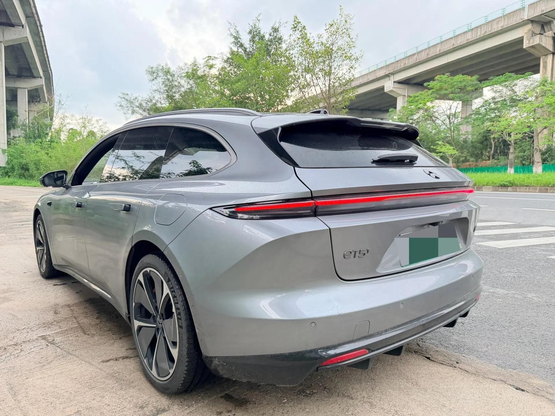 NIO 2025 ET5T 75kWh Touring automatic 6