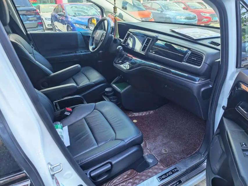 Elyson 2019 2.0L Hybrid Deluxe Edition 4