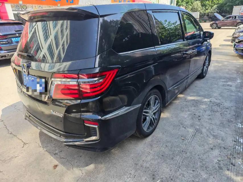 Elyson 2019 2.0L Hybrid Deluxe Edition 5