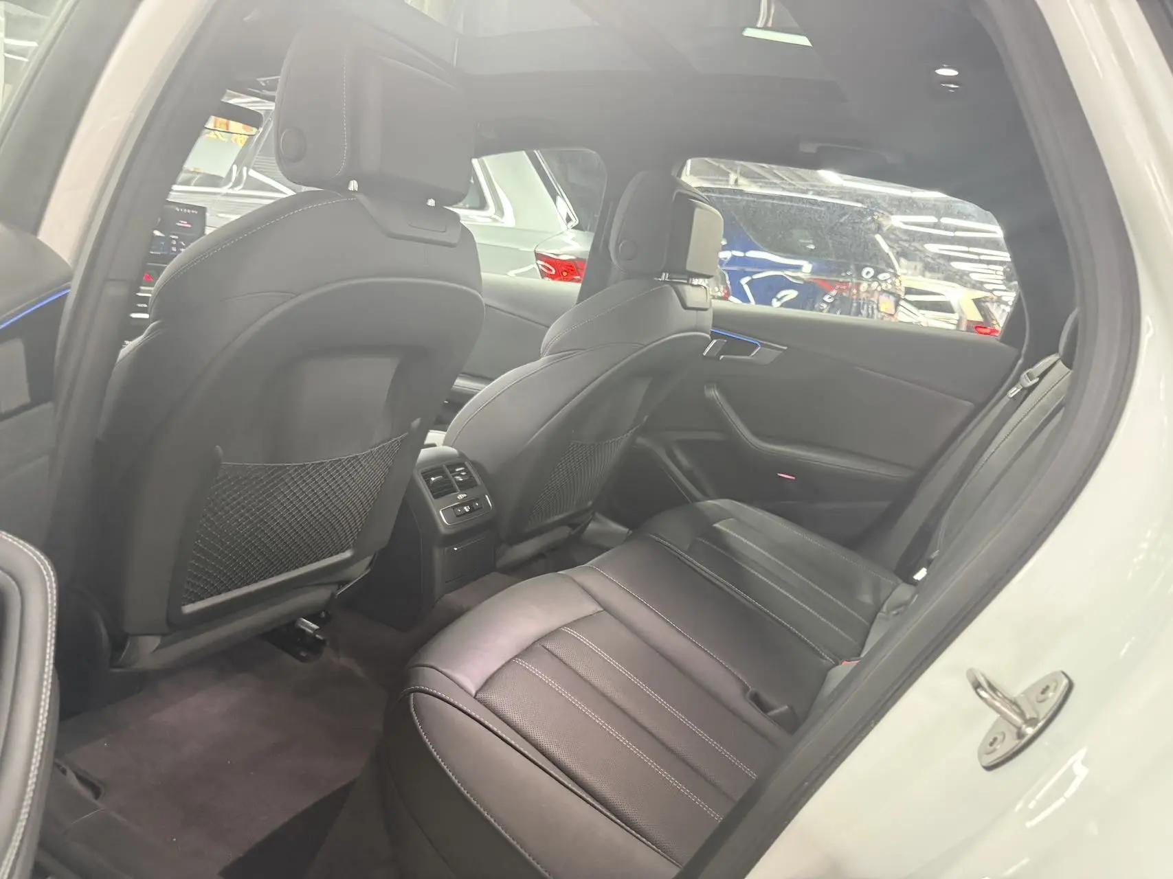 Audi 2024 A4L 2.0TFSI 40TFSI Luxury Dynamic Edition, Automatic 4