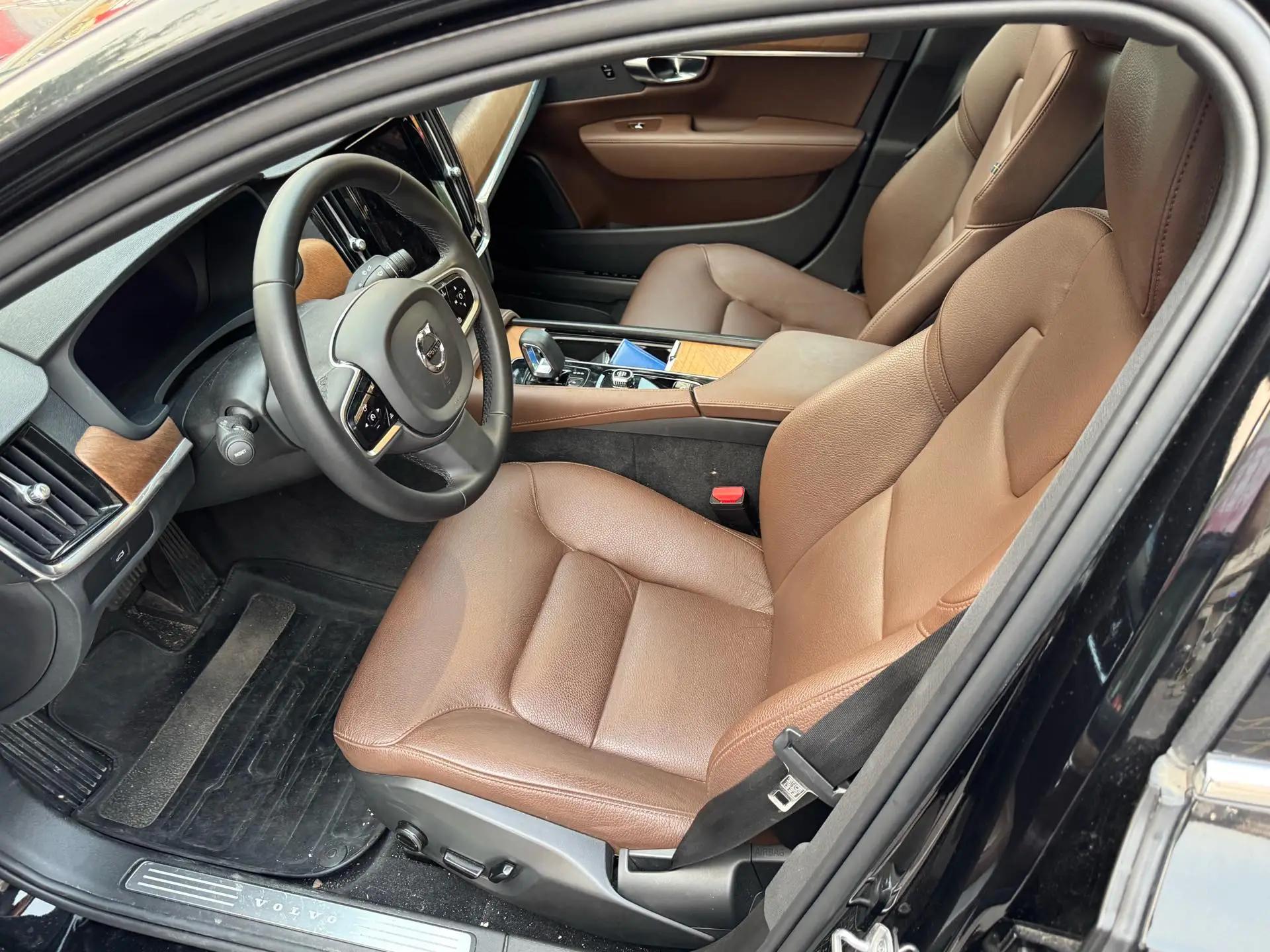 Volvo S90 2024 B5 Zhiyi Deluxe Edition 4