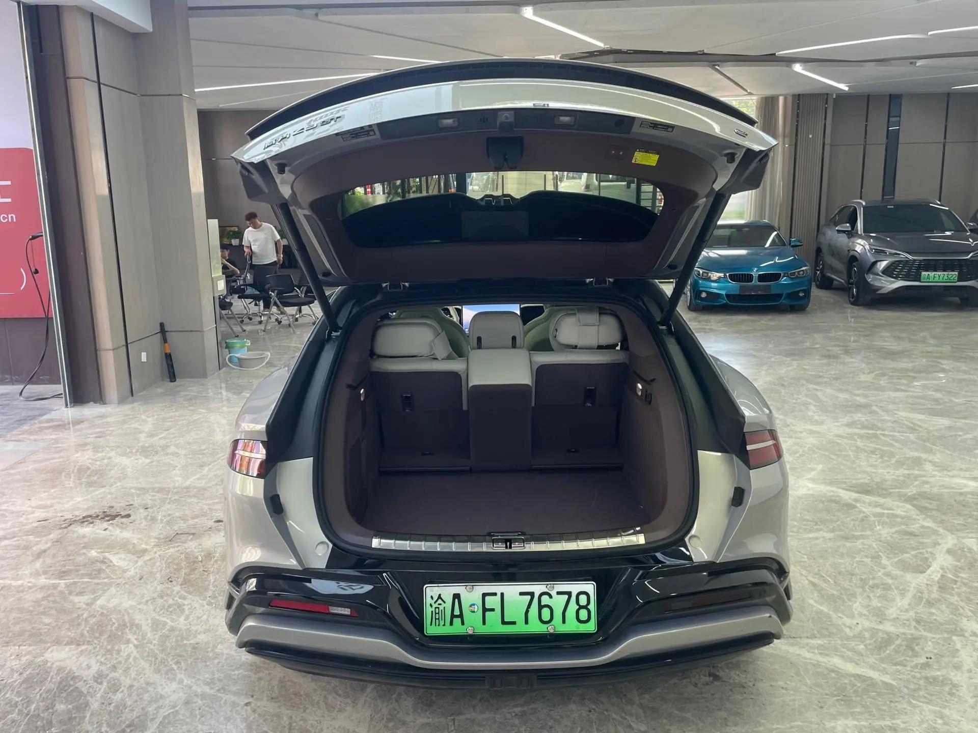 Denza 2024 Denza Z9GT 2.0T Stepless 1100 Four-wheel Drive Ultra First Edition Automatic Gear 8