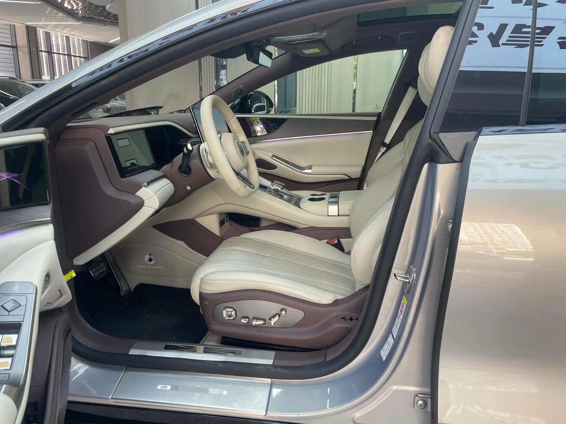 Denza 2024 Denza Z9GT 2.0T Stepless 1100 Four-wheel Drive Ultra First Edition Automatic Gear 9