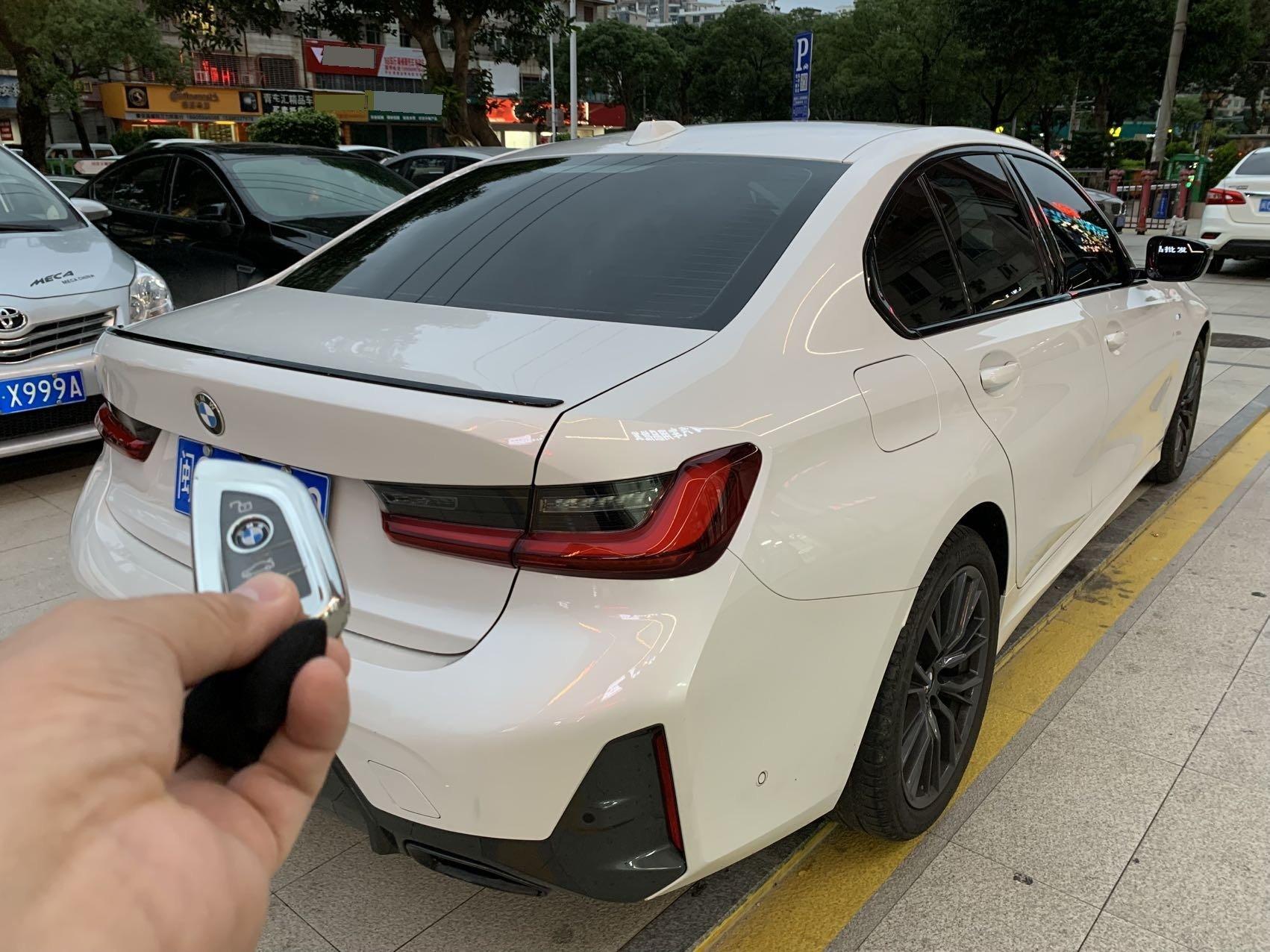 BMW 3 Series 2023 325i M Sports Night Suit 9