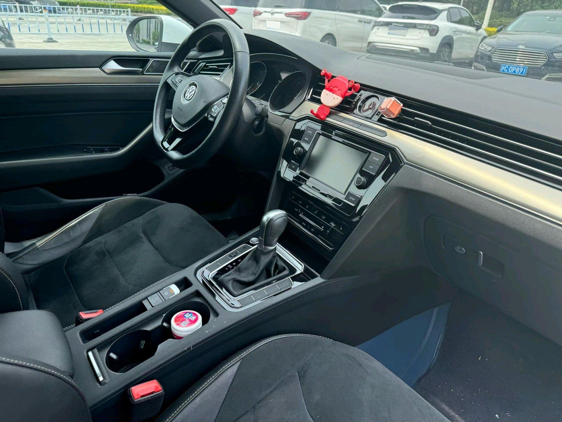 FAW-Volkswagen CC 2020 330TSI Mei Yan Edition National V 9