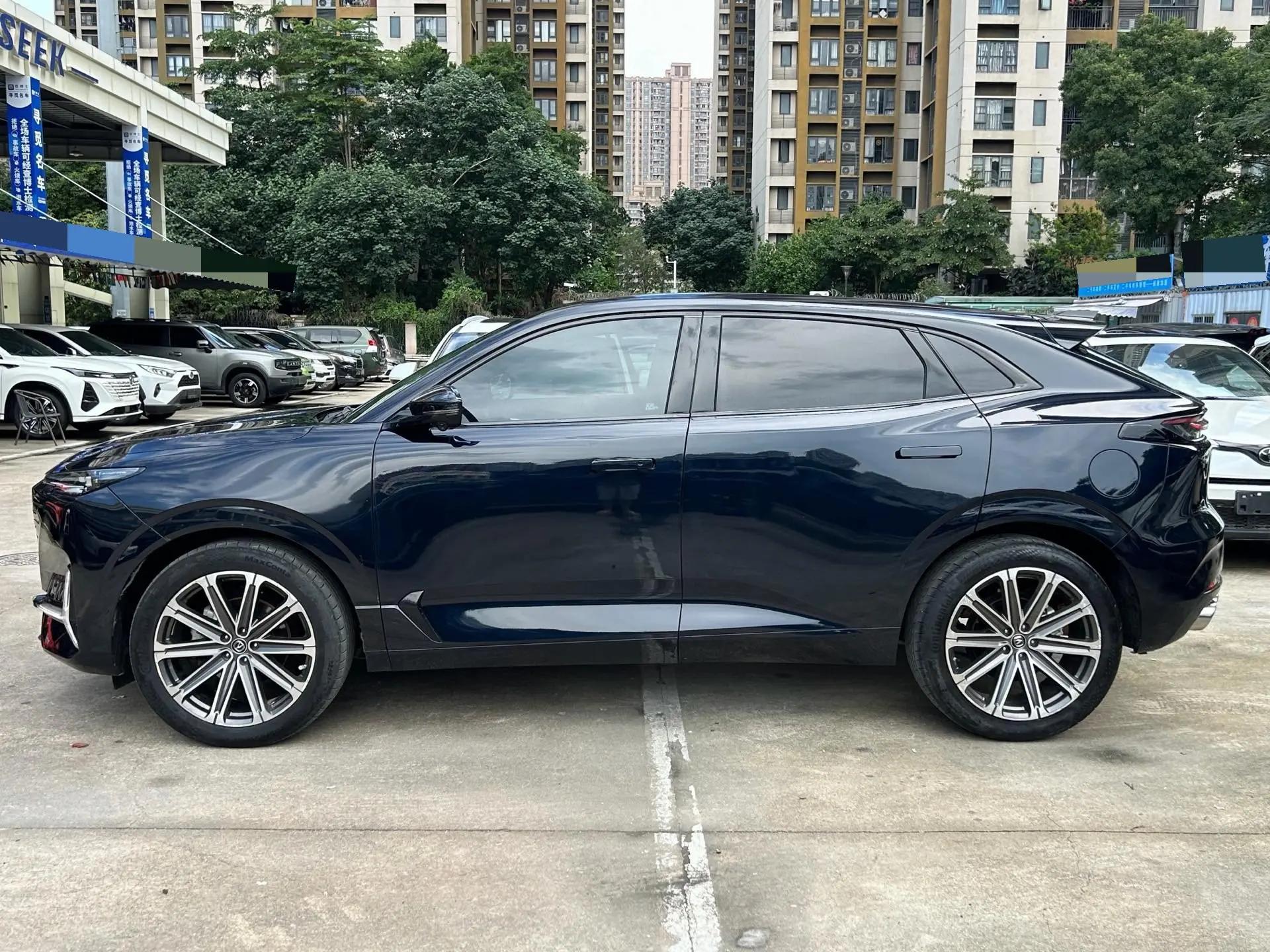 ChangAn UNI-K 2021 2.0T All-Wheel Drive Premium Model 3