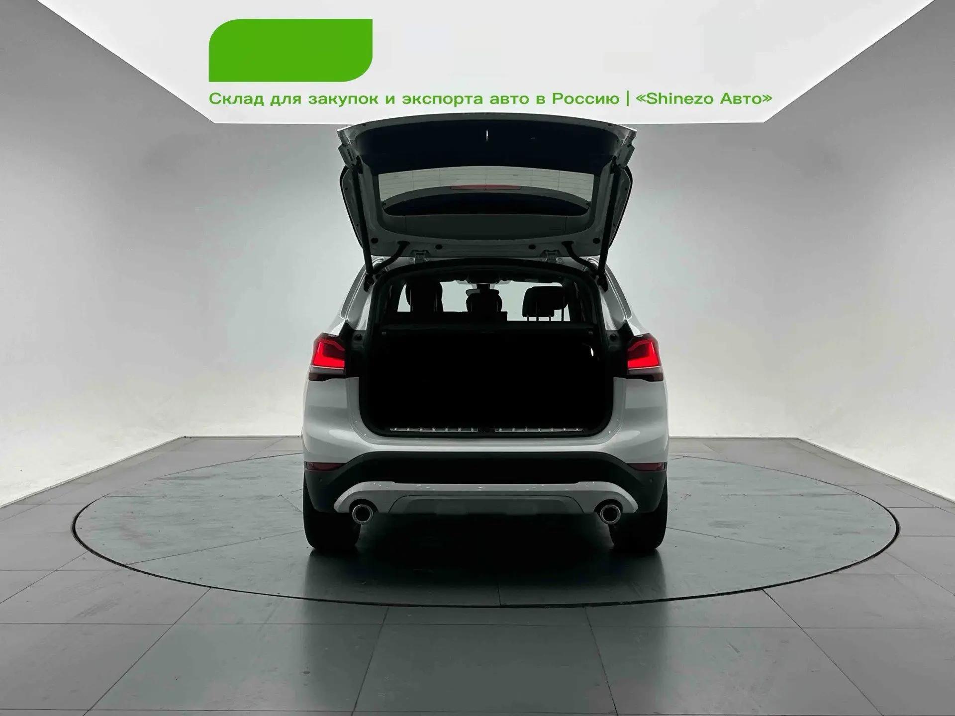BMW X1 2020 sDrive20Li exclusive type 2
