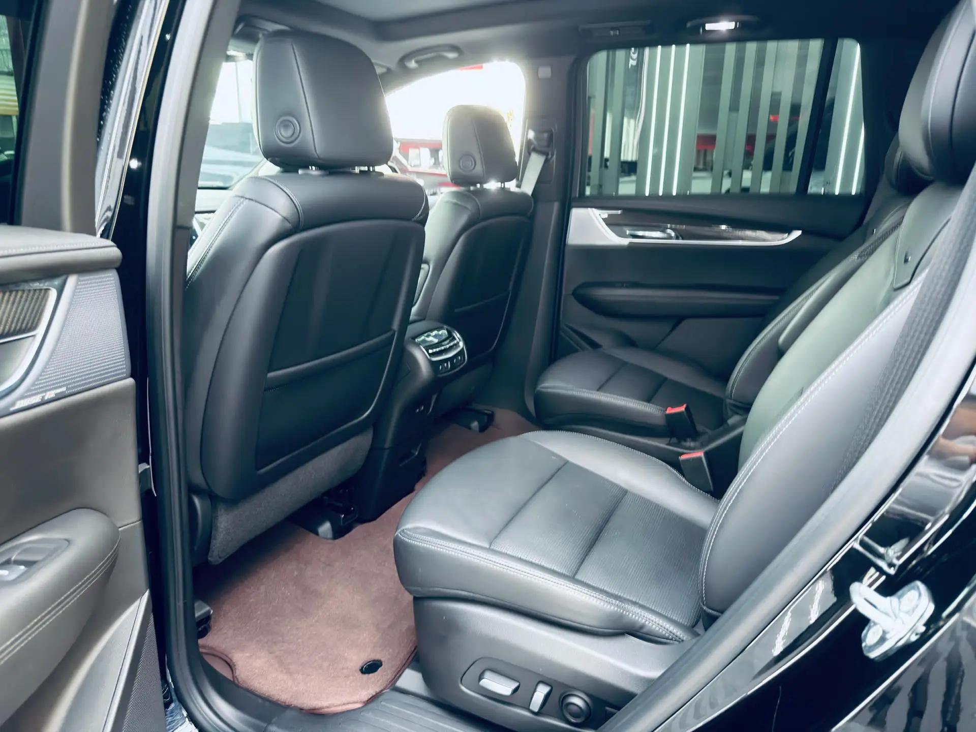 Cadillac 2025 XT6 48V 2.0T 6 4-wheel drive distinguished administrative black standard automatic gear 11