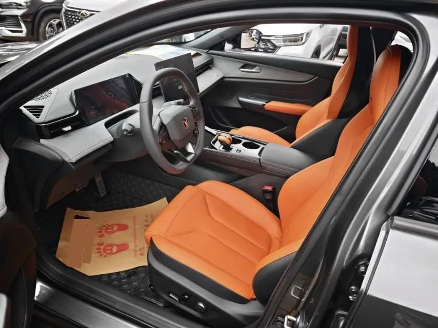 ChangAn 2025 UNI-V 1.5T 500Bar Prestige Sports Type Automatic 4