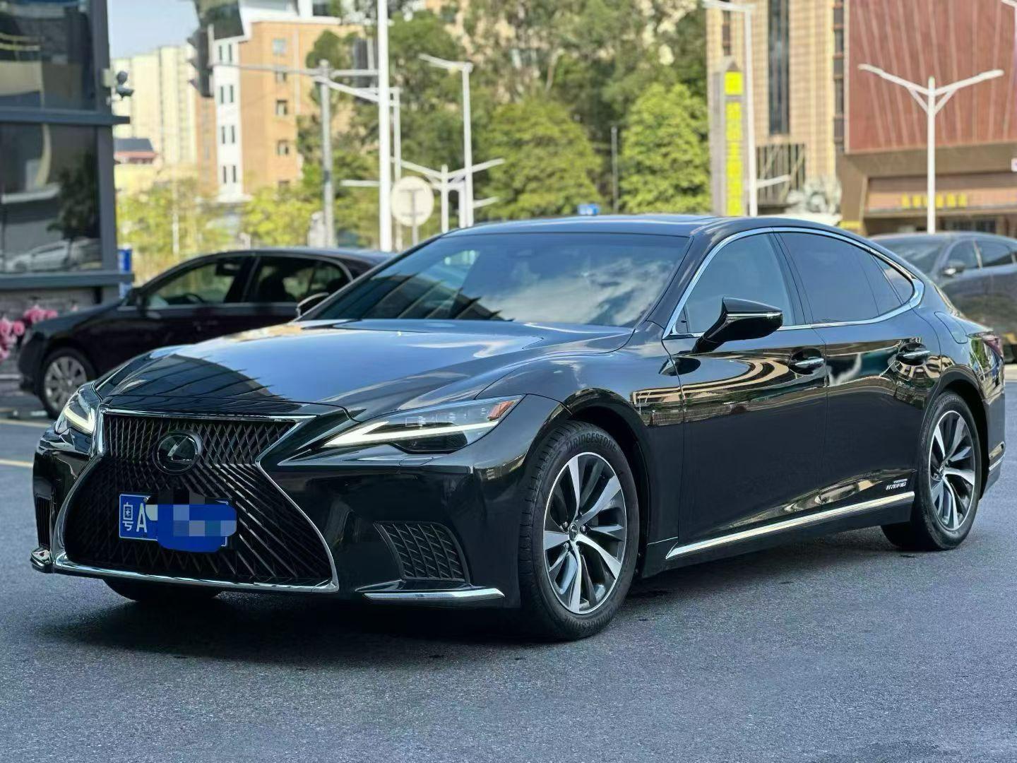 Lexus LS 2021 500h Excellent Edition