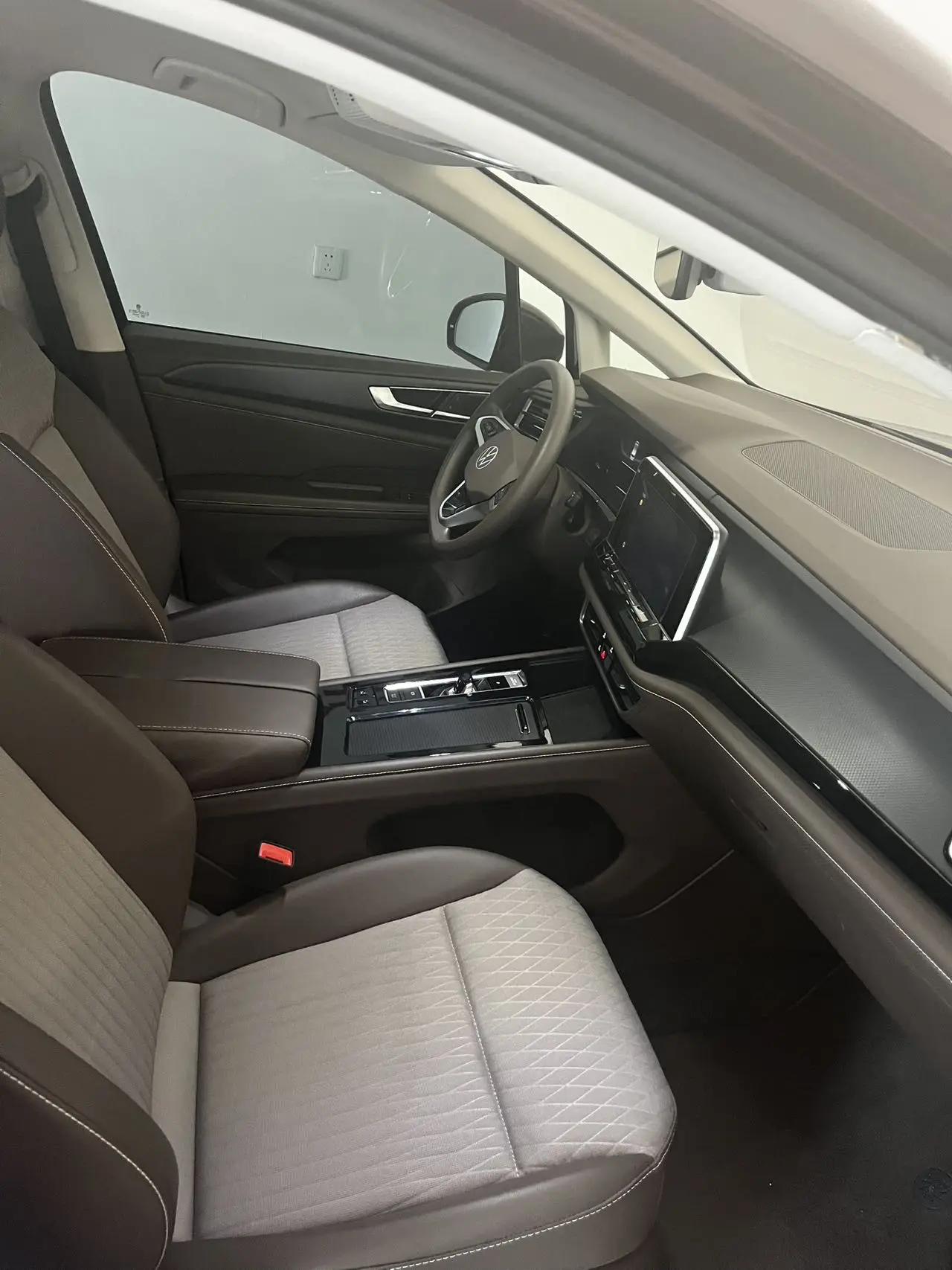 Weiran 2022 330TSI Business Edition 6