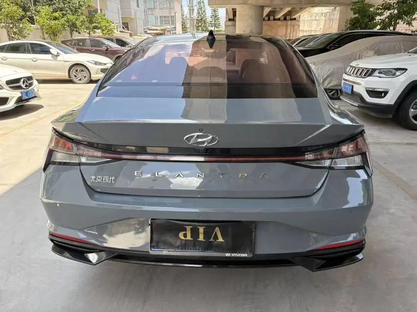 Elantra 2021 1.5L CVT LUX Prestige Edition 9