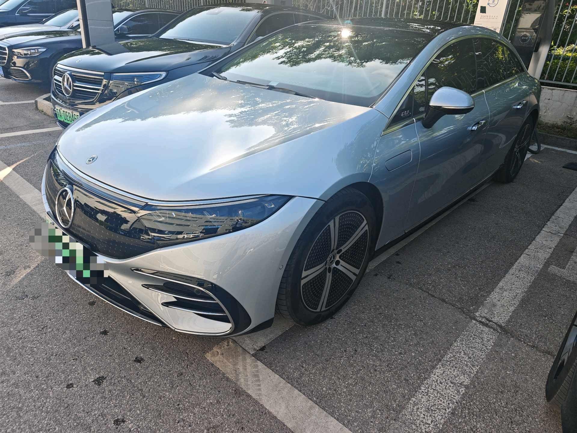 Mercedes Benz EQS 2022 450 Deluxe Edition