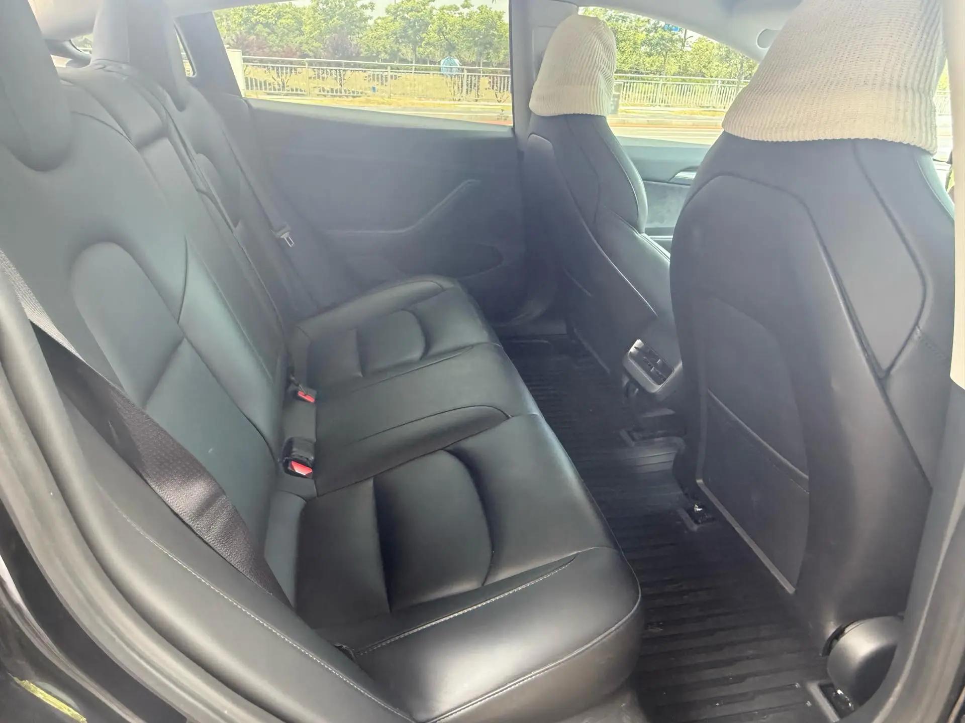 Model 3 2022 Performance high-performance all-wheel drive 7