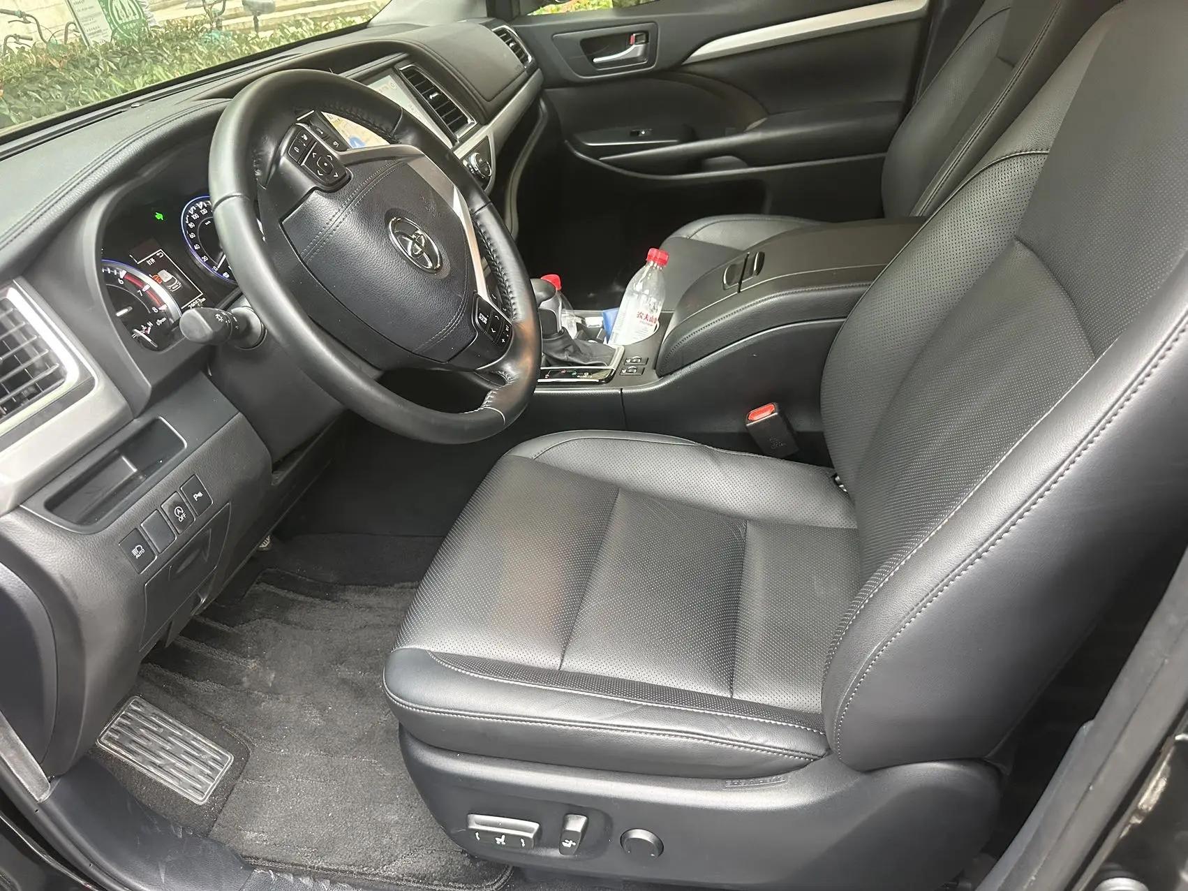 Highlander 2021 2.0T 4-wheel drive deluxe edition 7 seats 4