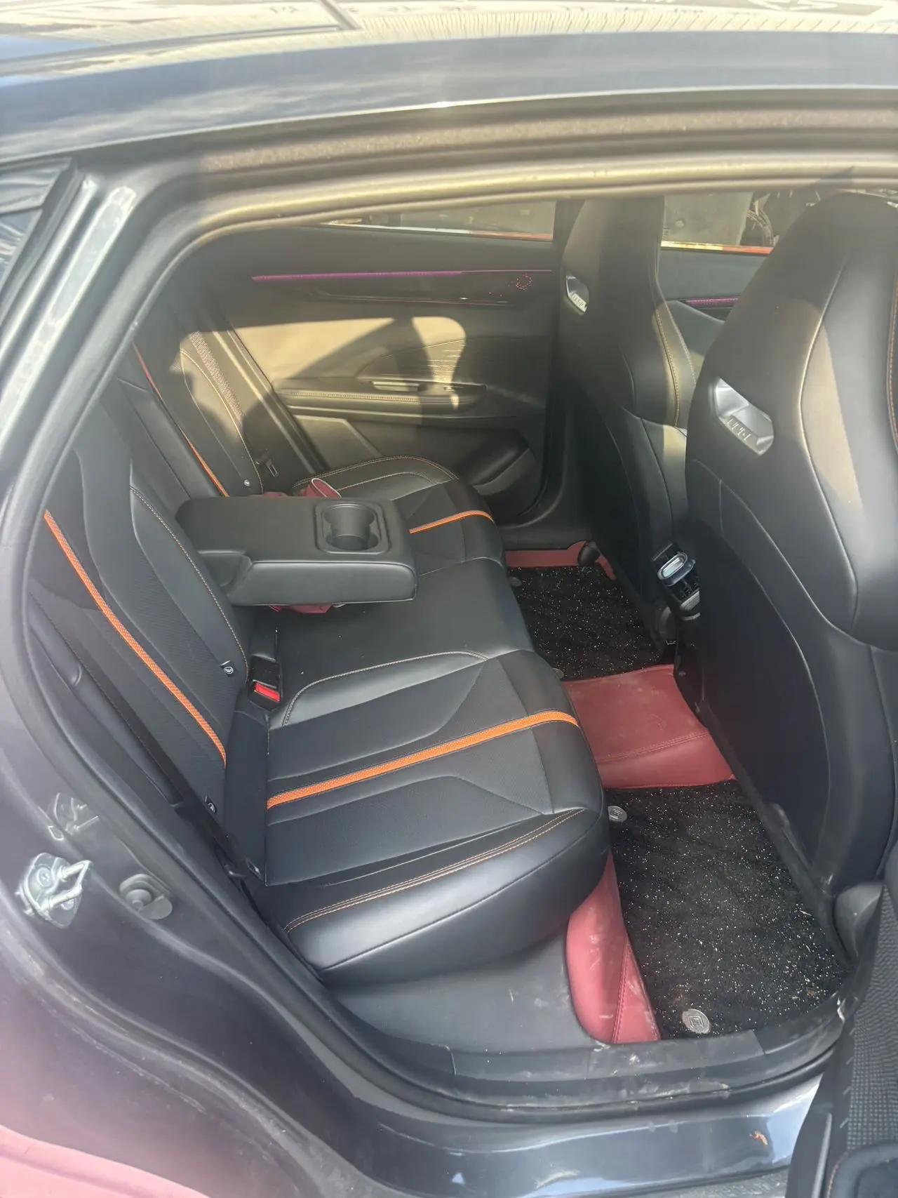 ChangAn 2024 UNI-V 1.5T Prestige Automatic 3