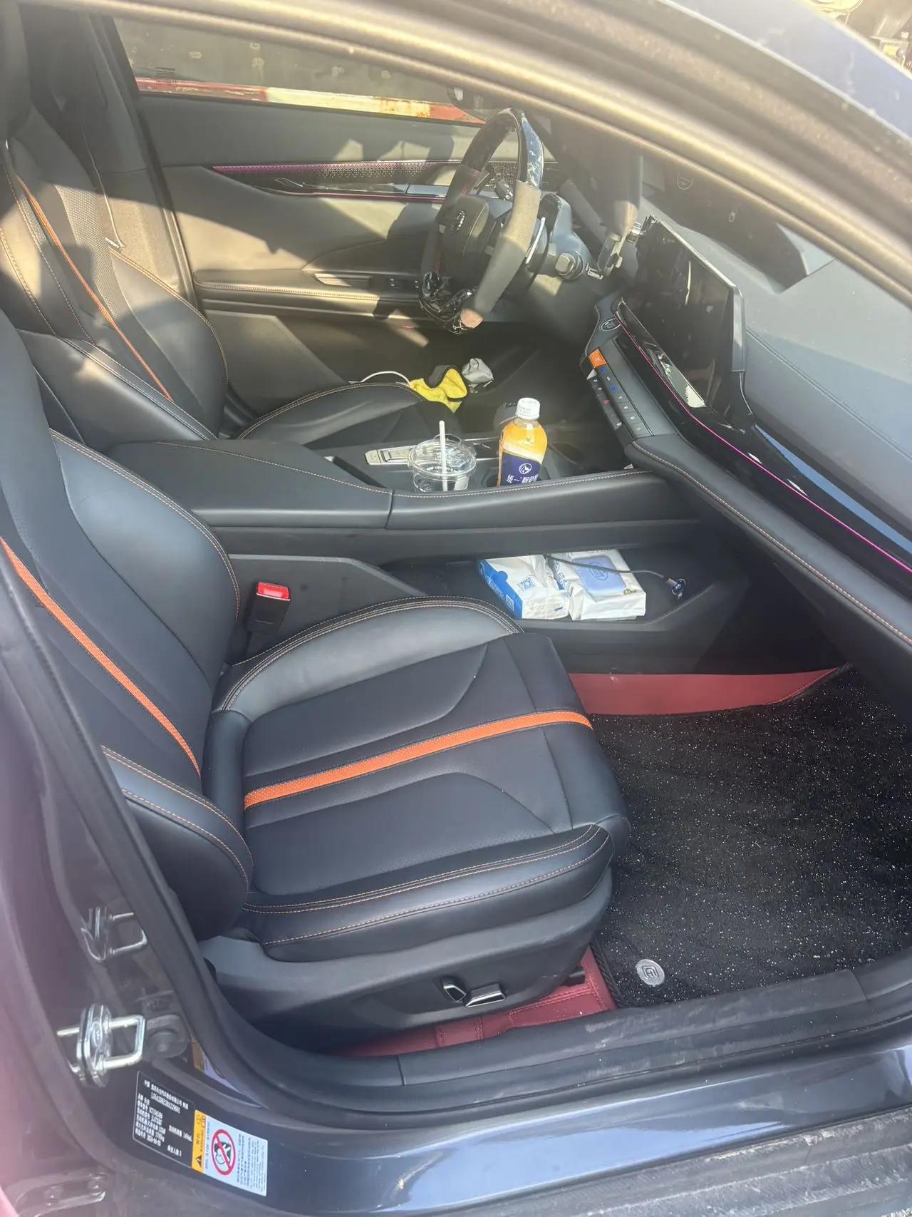 ChangAn 2024 UNI-V 1.5T Prestige Automatic 5