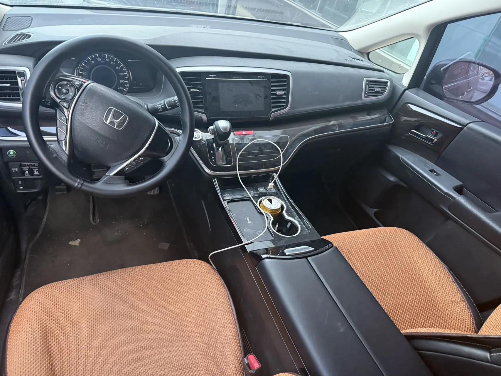 Odyssey 2021 2.0L Sharp and Comfortable Edition 6