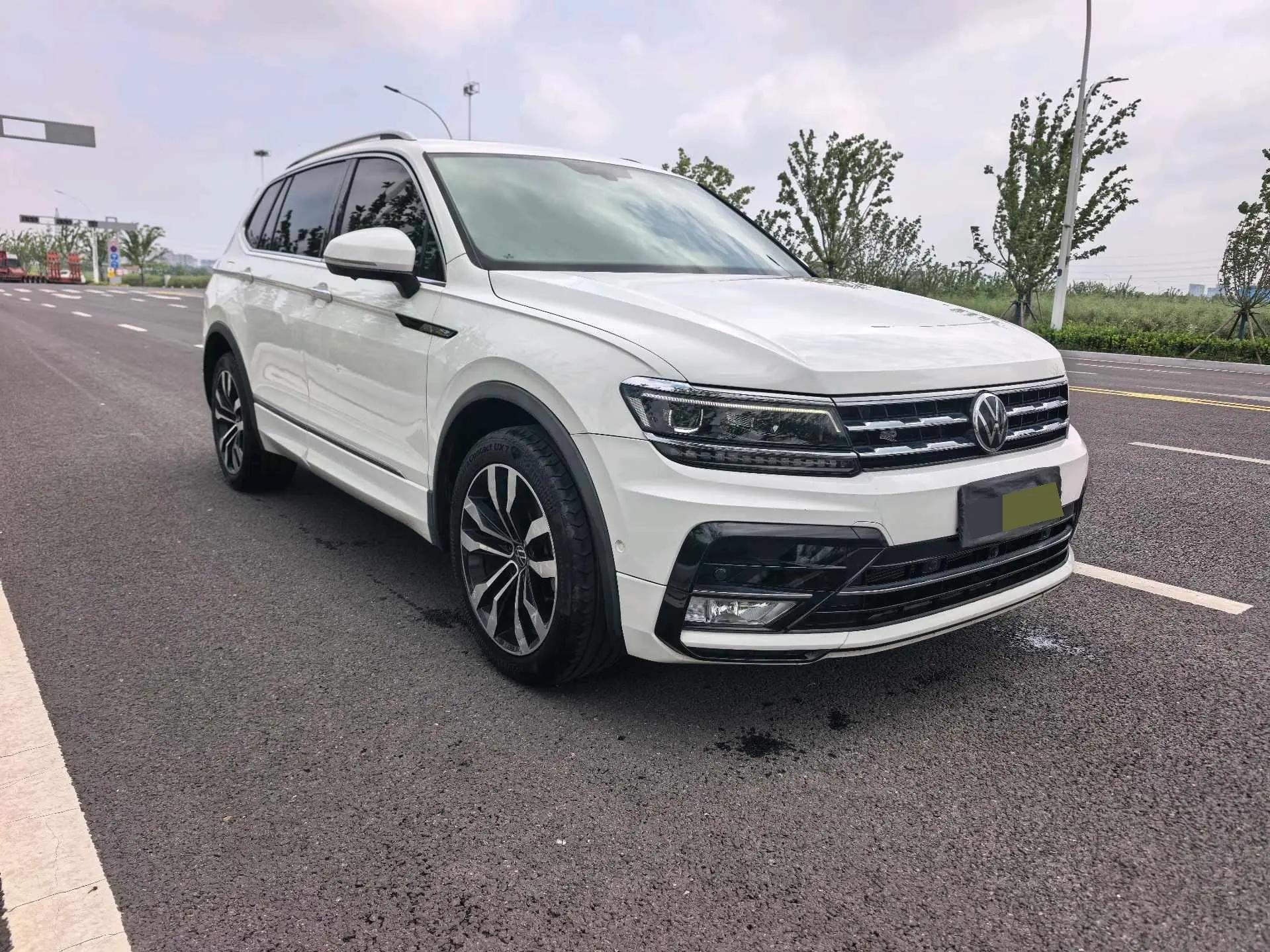 Tiguan L 2021 330TSI automatic two-wheel drive R-Line flagship 3