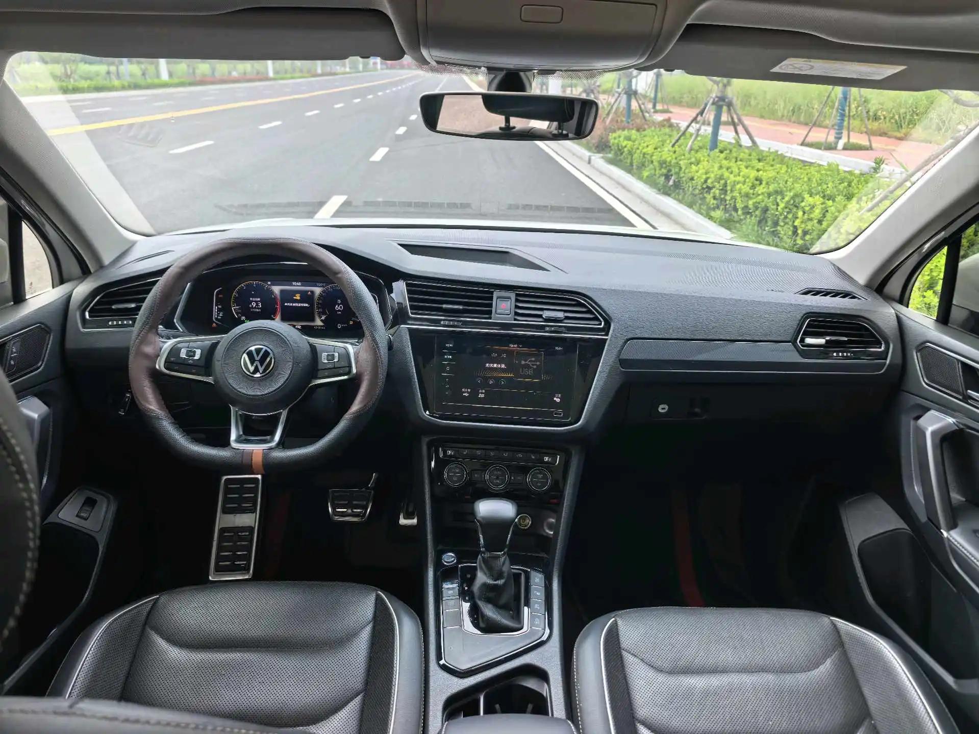 Tiguan L 2021 330TSI automatic two-wheel drive R-Line flagship 5