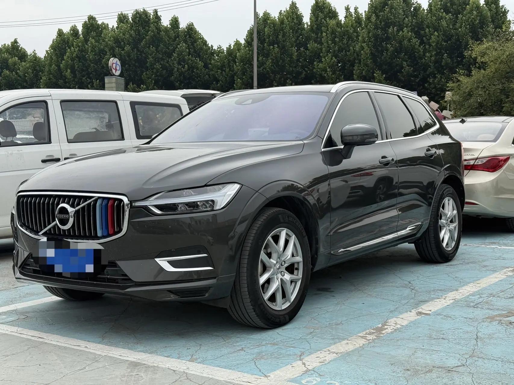 Open image lightbox: Volvo XC60 2021 T5 All-Wheel Drive Intelligent Luxury Edition