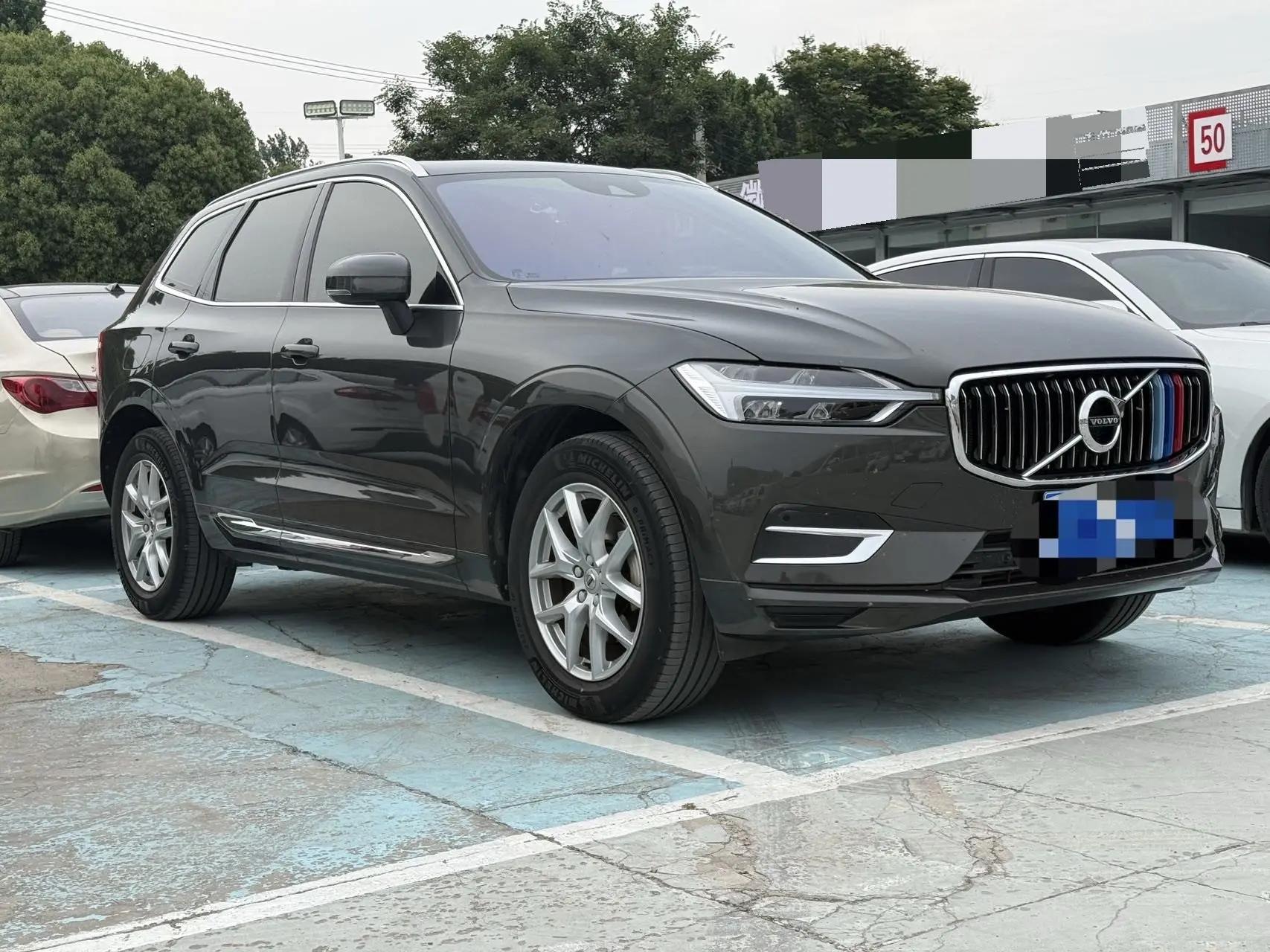 Volvo XC60 2021 T5 All-Wheel Drive Intelligent Luxury Edition 3